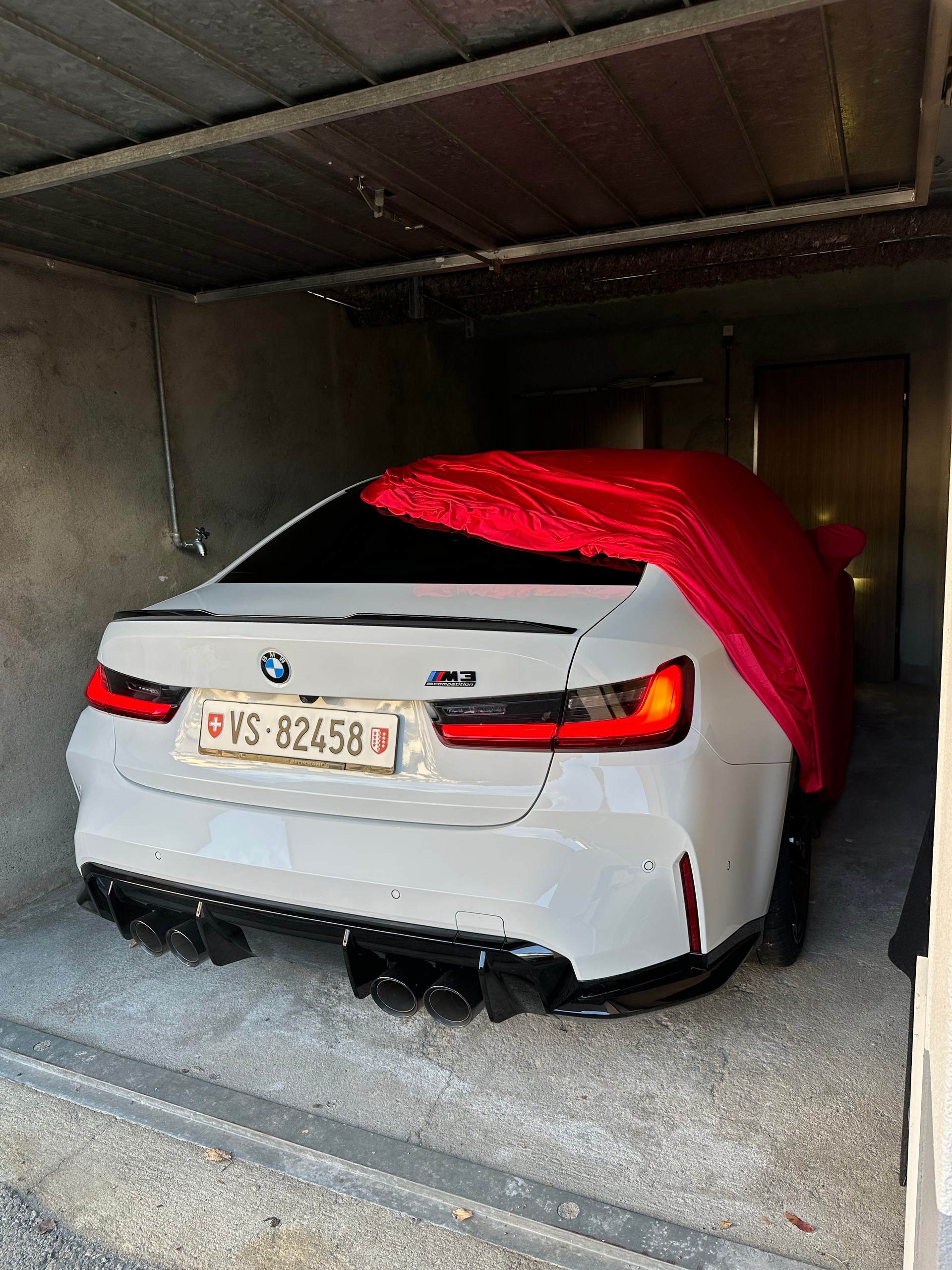 BMW M3 Competition xDrive-image-2