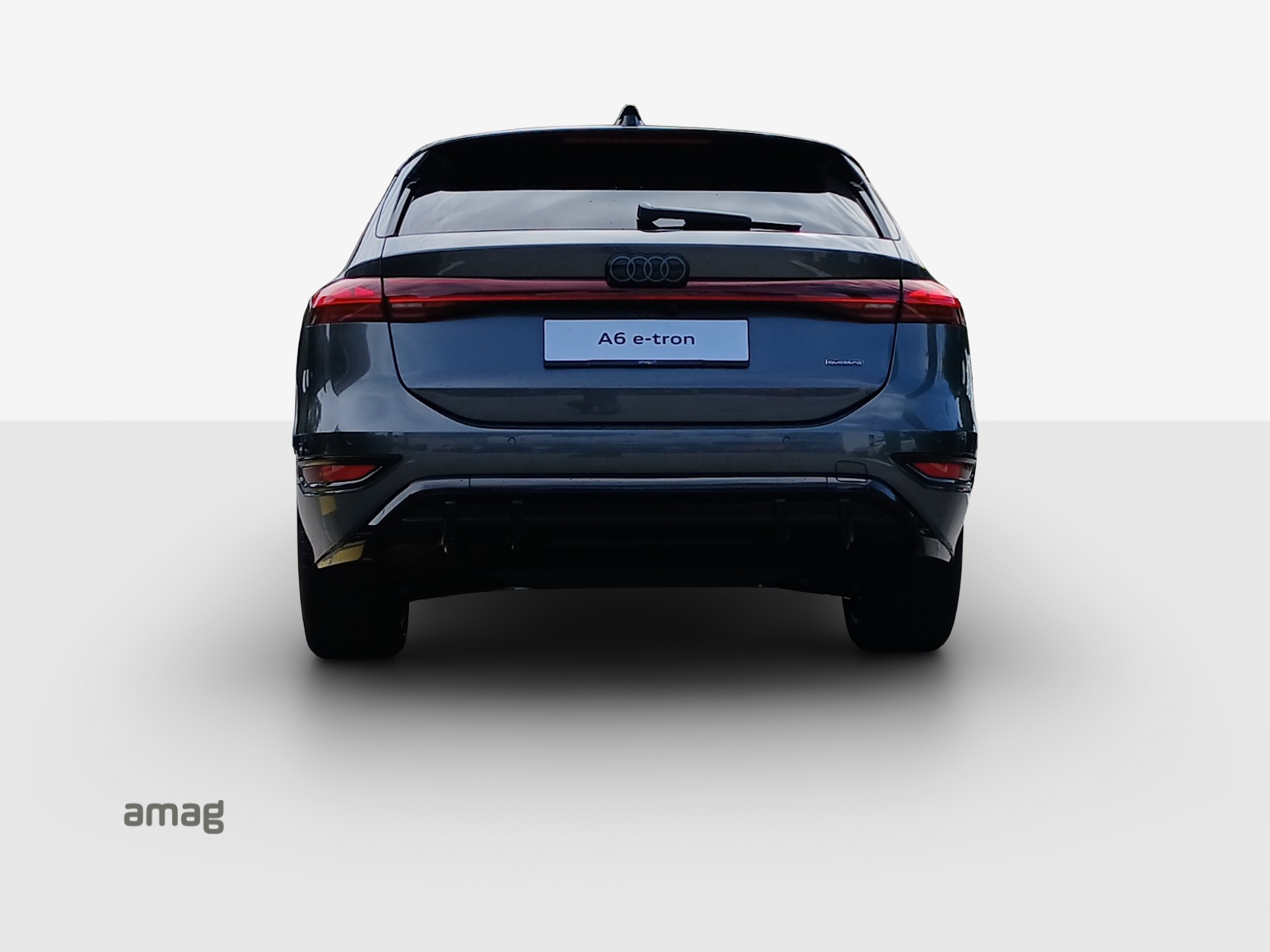 AUDI A6 Avant e-tron quattro-showroom-element-3