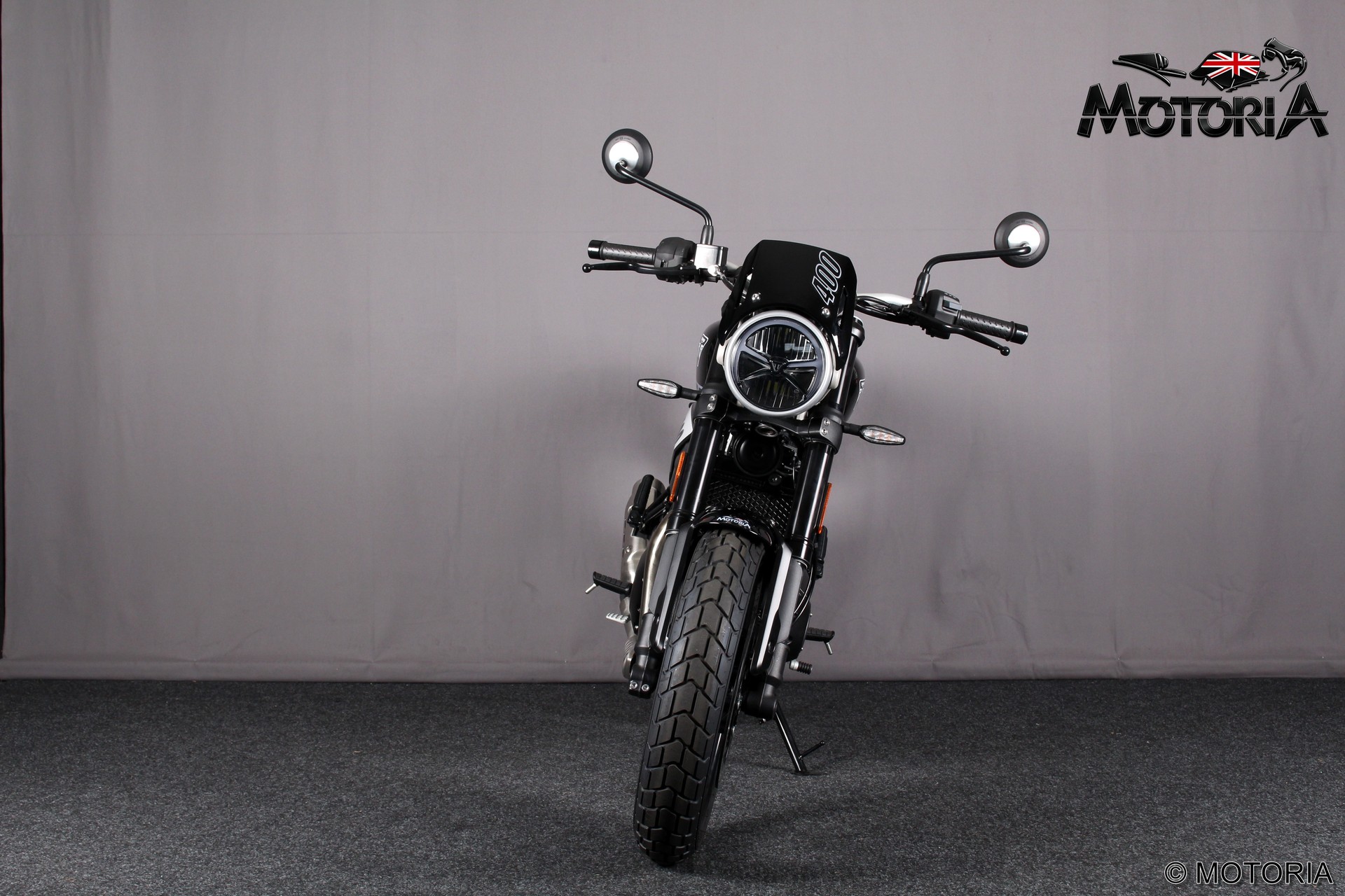 TRIUMPH Tracker 400-image-7