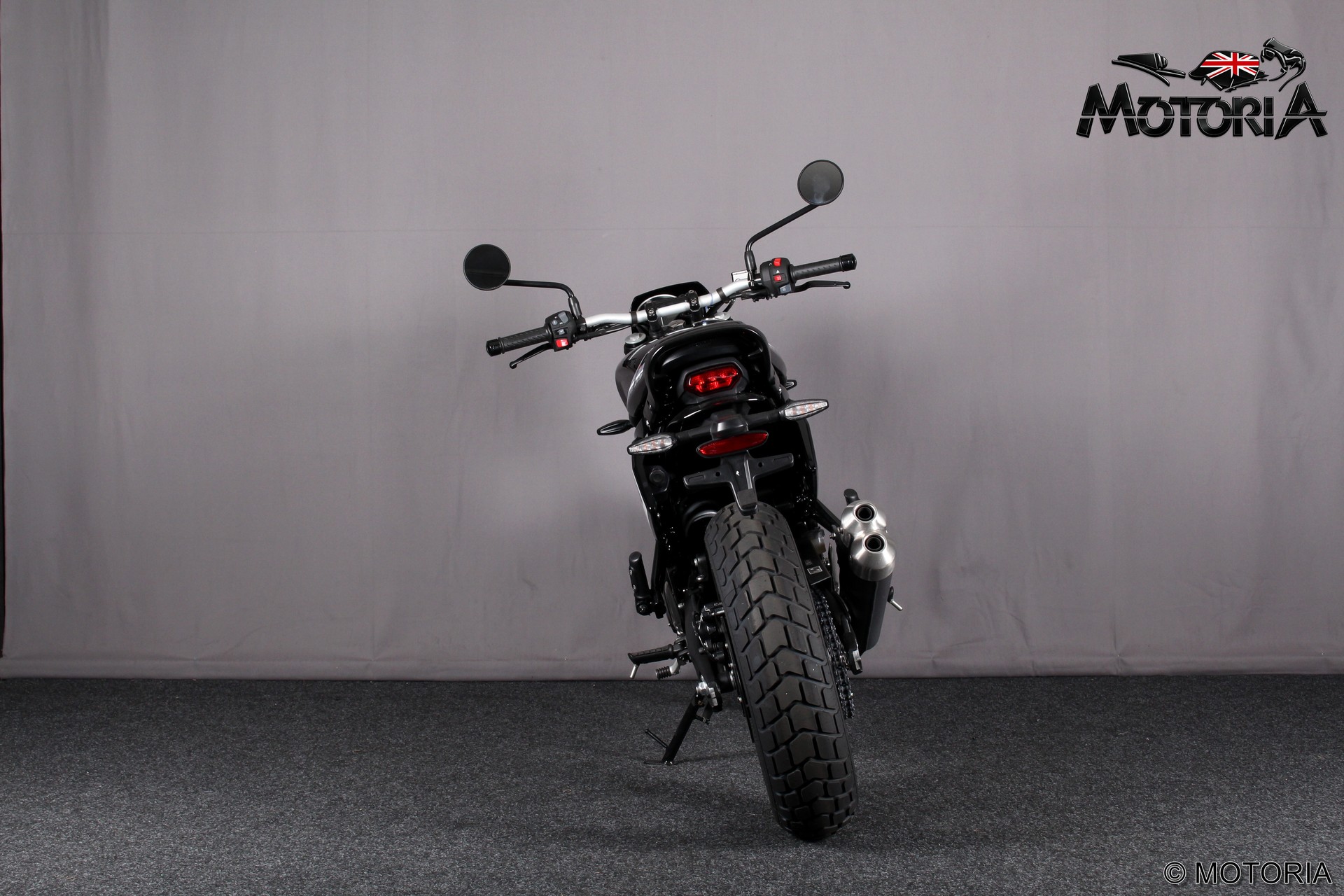 TRIUMPH Tracker 400-image-3