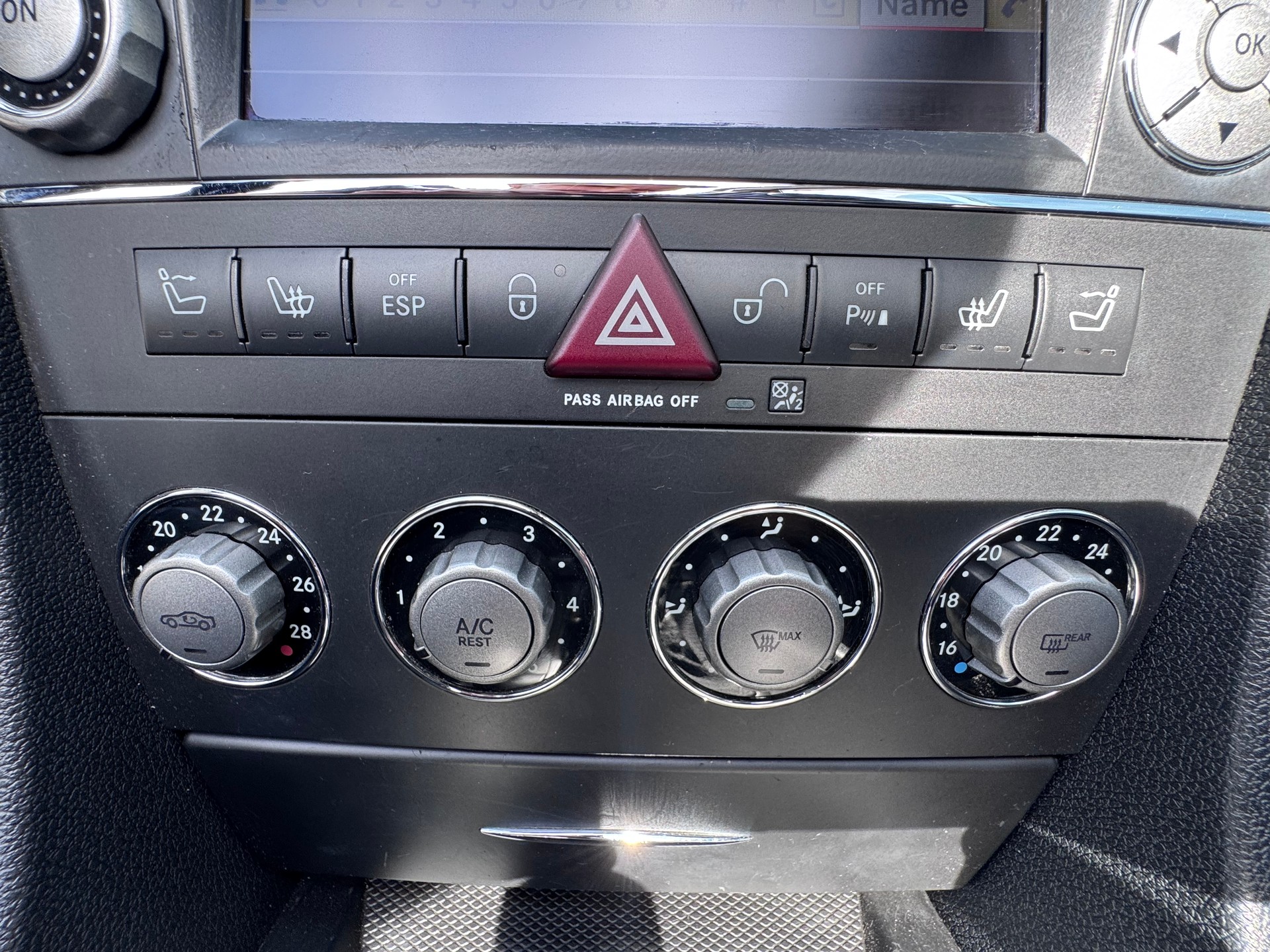 MERCEDES-BENZ SLK 280+Automat+Navigation+Bluetooth+Parksensoren+Leder+Sitzheizung+Windschott+ab MFK 12.2025+-image-20