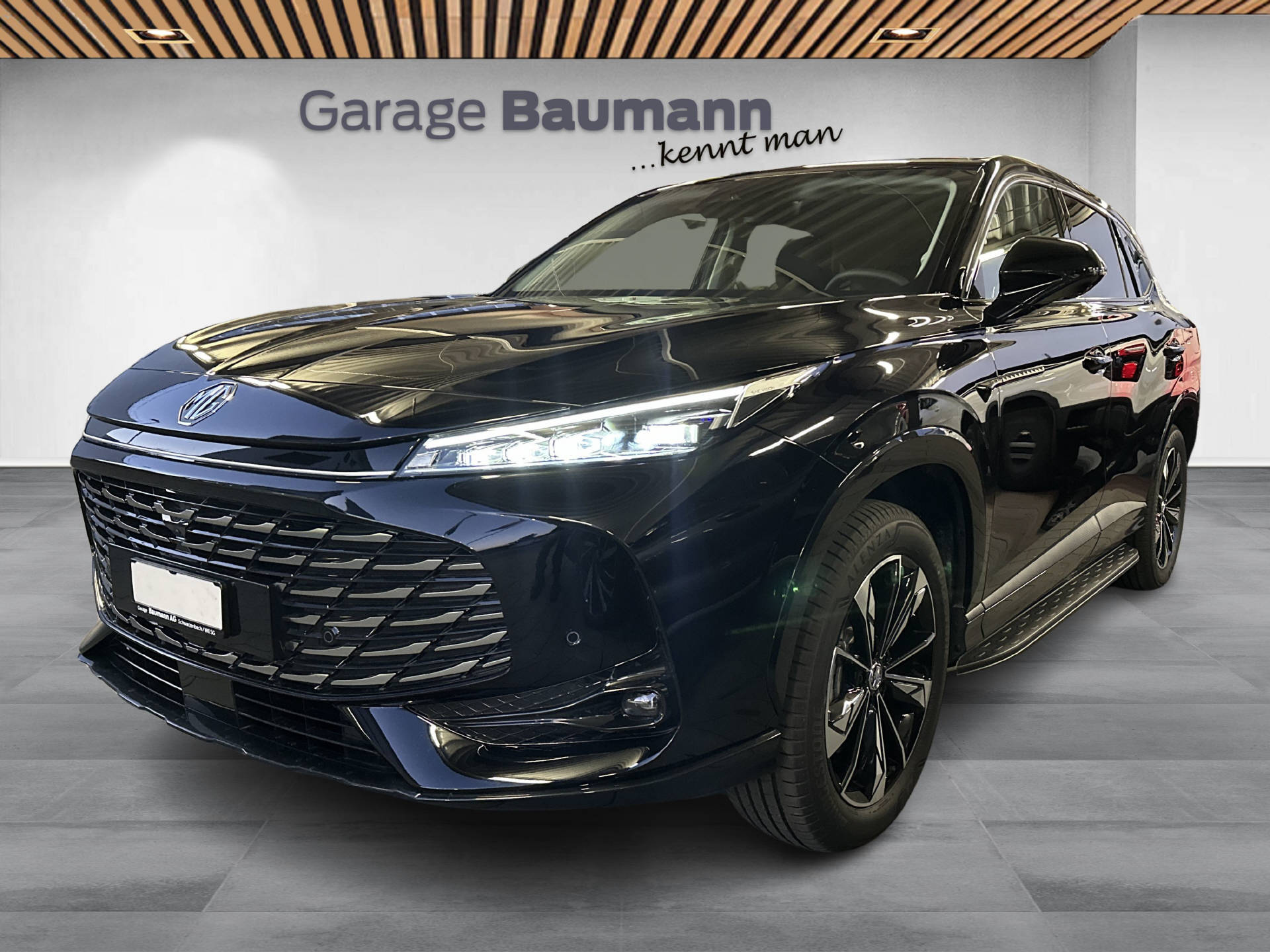 MG HS 1.5 Hybrid Luxury-showroom-element-1