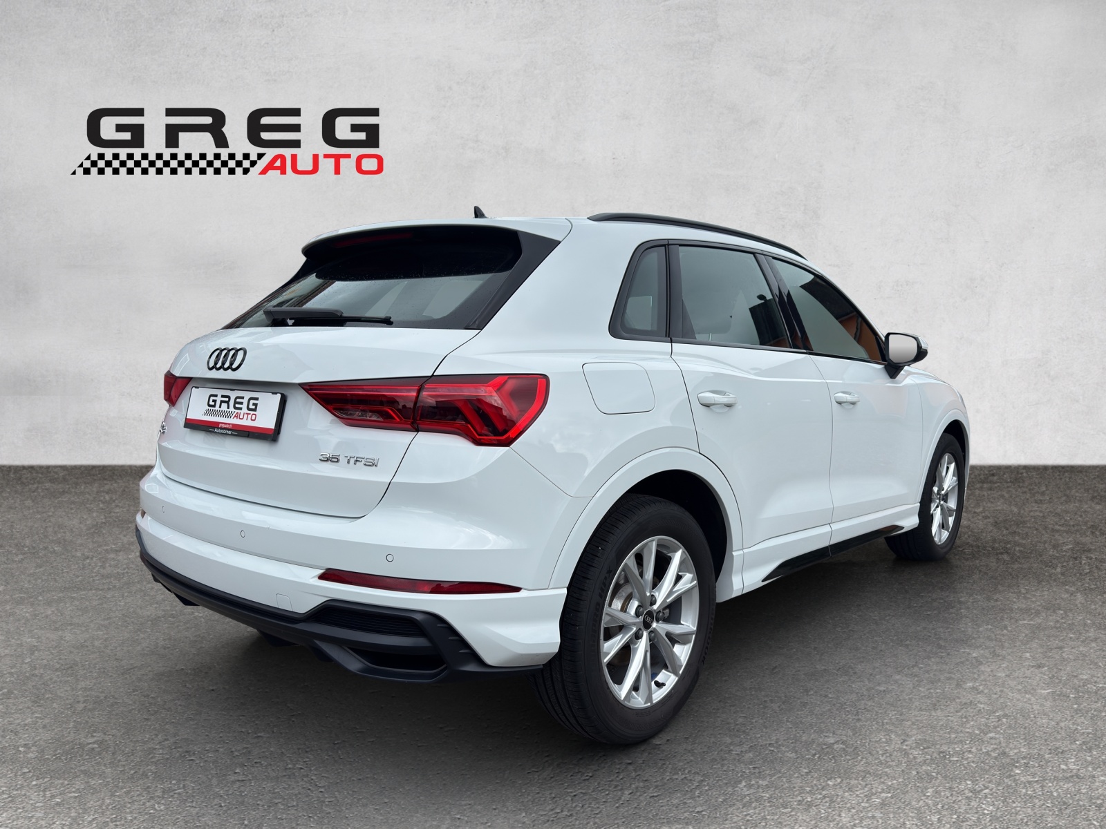 AUDI Q3 35 TFSI S line S-tronic-showroom-element-3