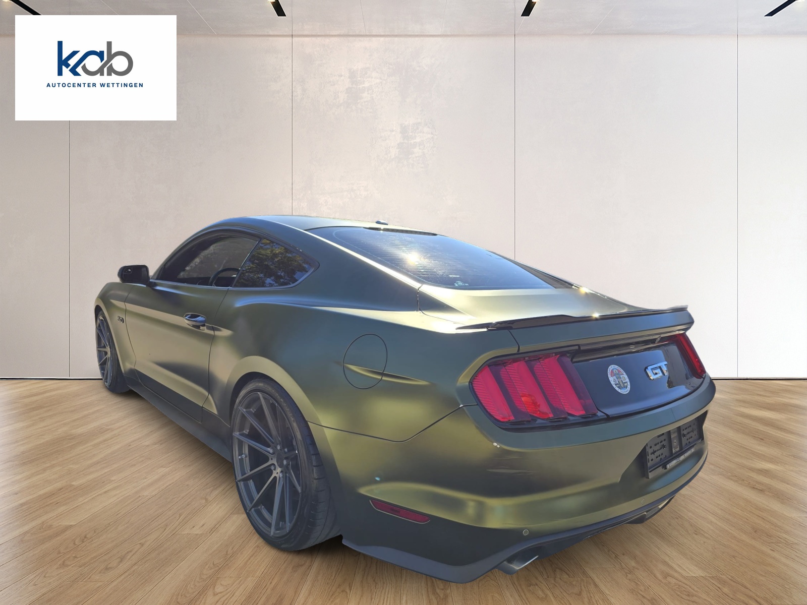 FORD Mustang GT 5.0 V8-showroom-element-3