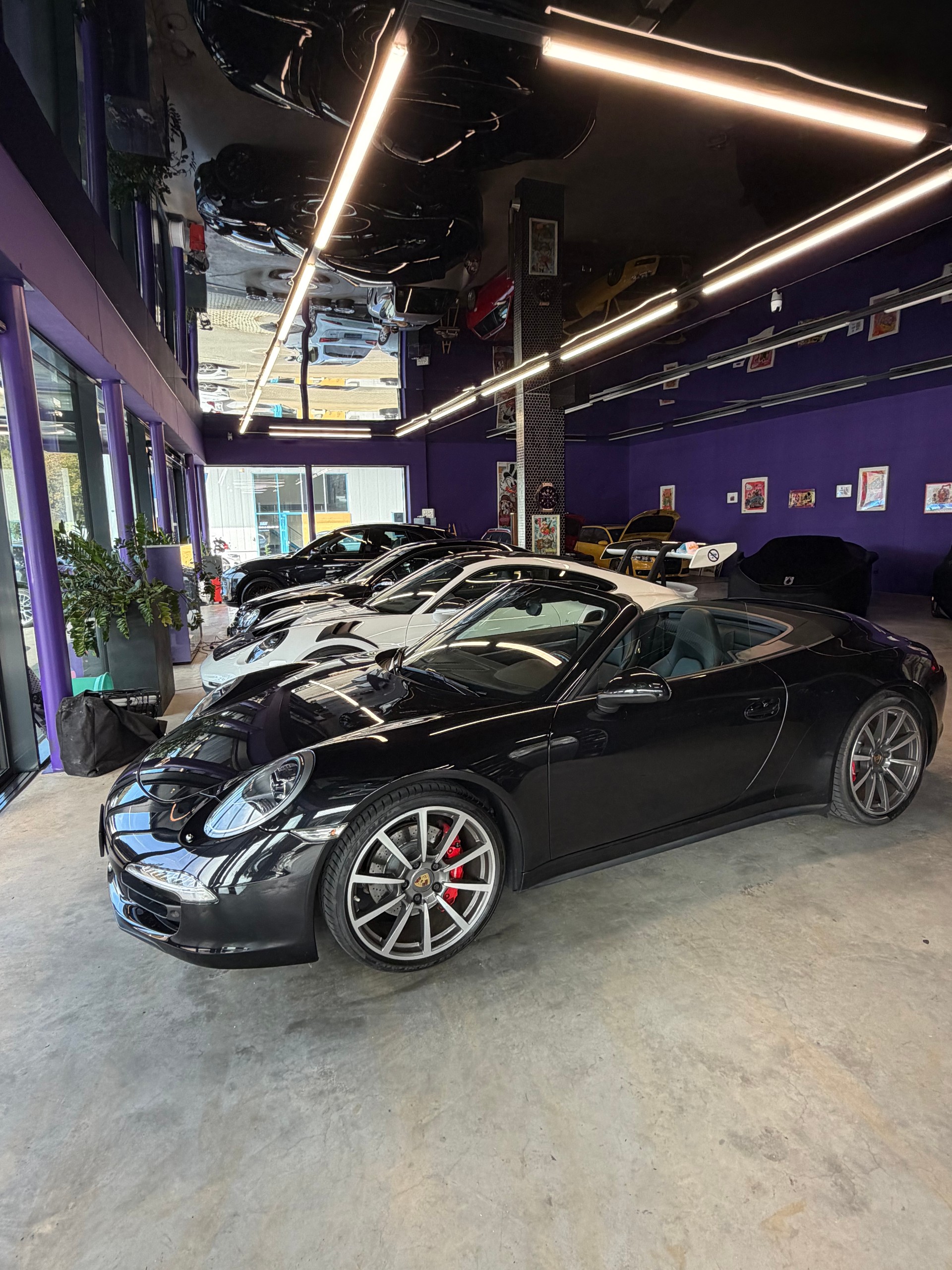 PORSCHE 911 Cabrio Carrera 4S-showroom-element-3