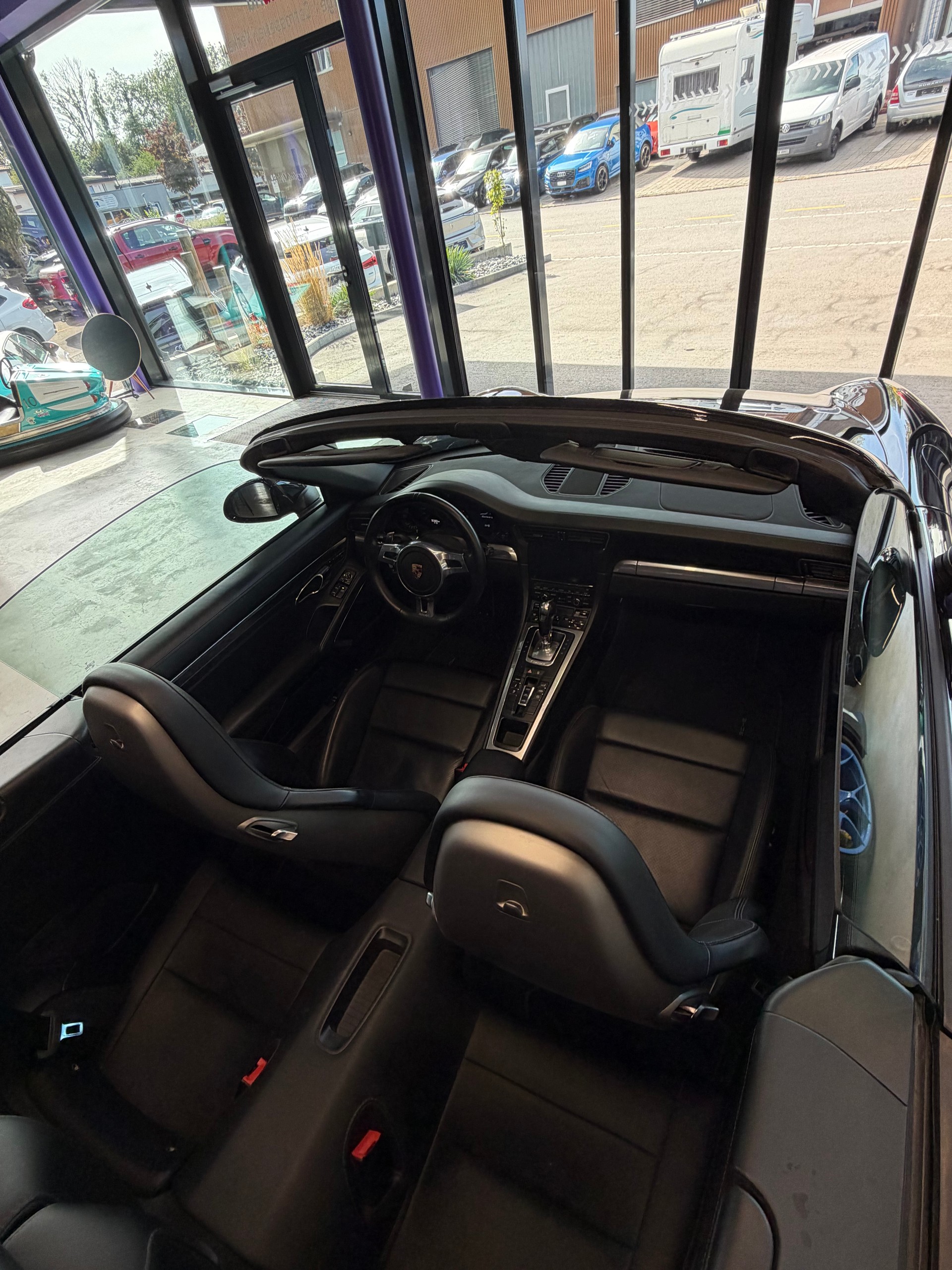 PORSCHE 911 Cabrio Carrera 4S-image-5