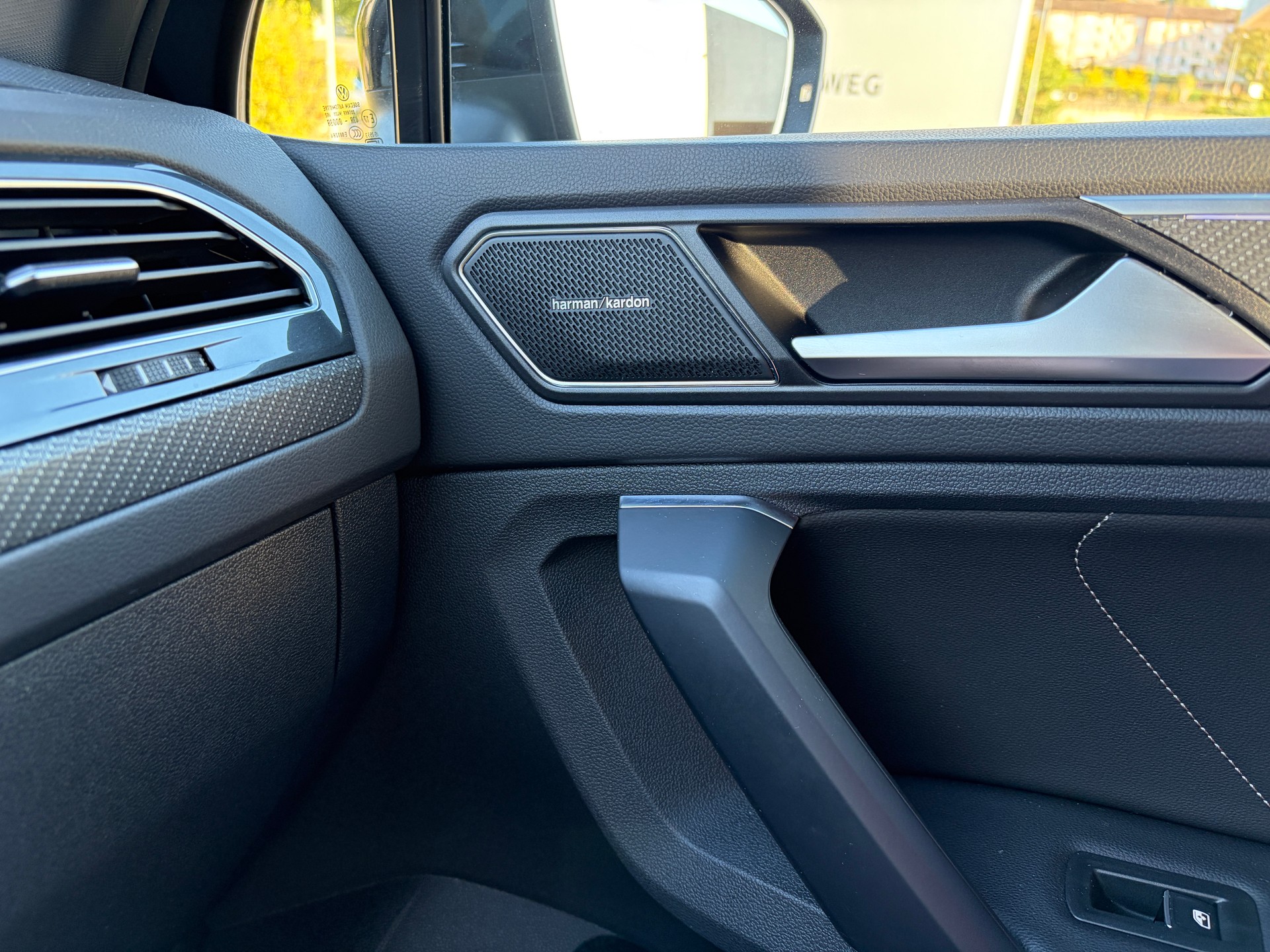 VW Golf 2.0 TSI GTI Clubsport DSG-image-12