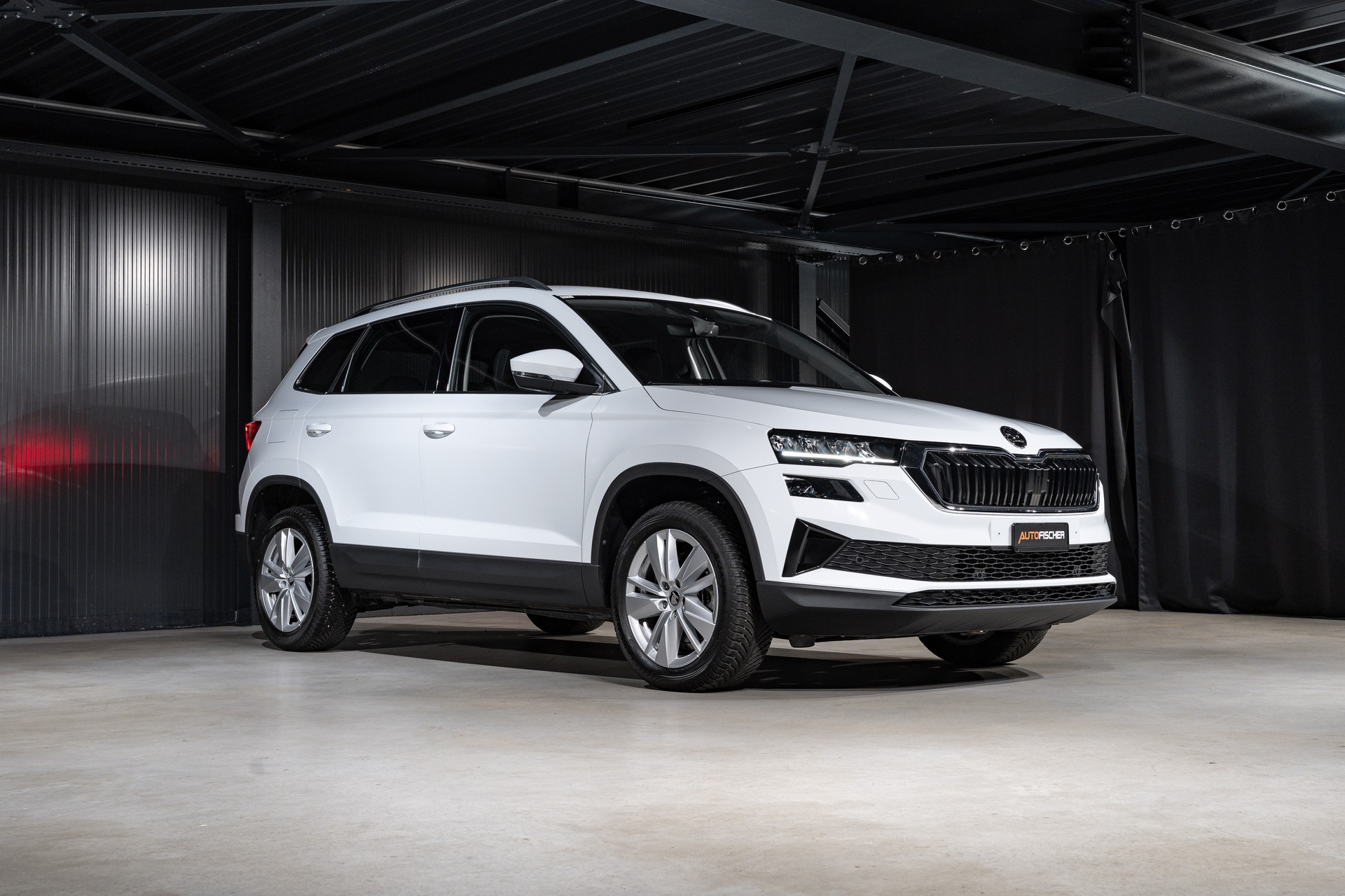 SKODA Karoq 1.5 TSI Top Selection DSG-image-4