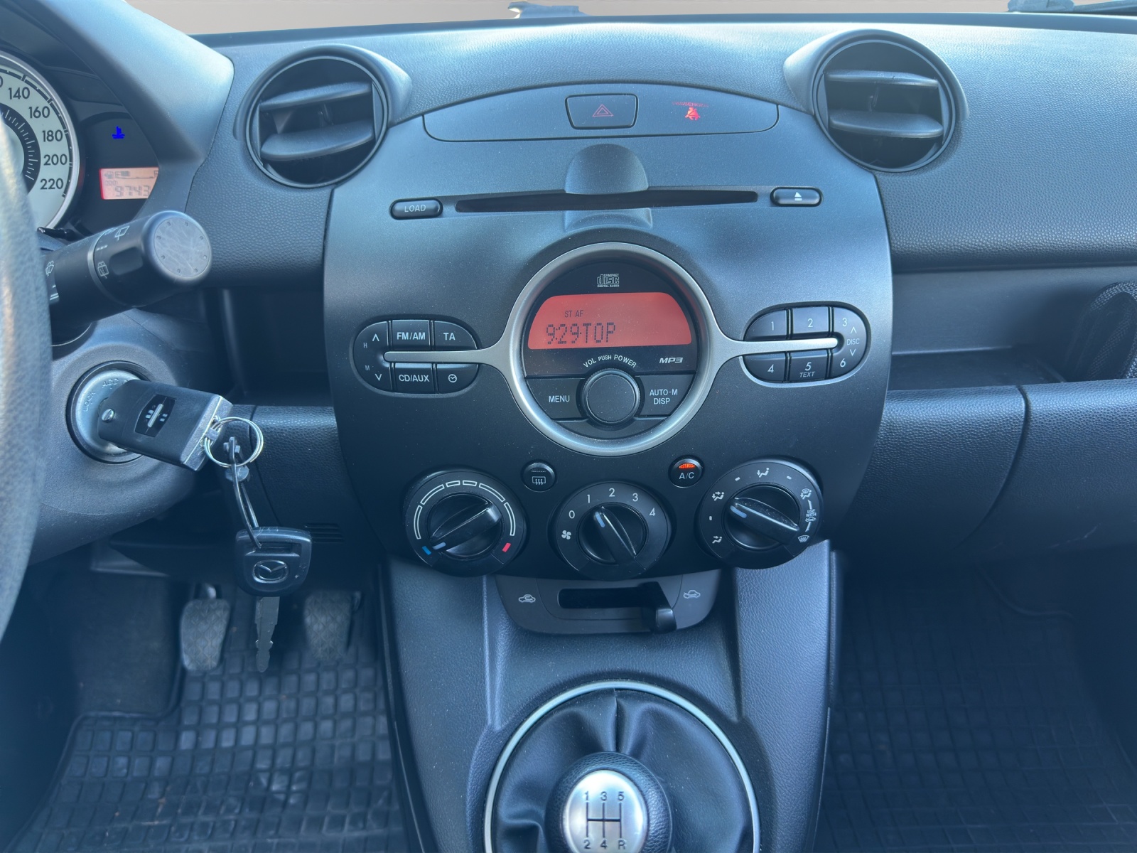 MAZDA 2 1.3i 16V Exclusive-image-8