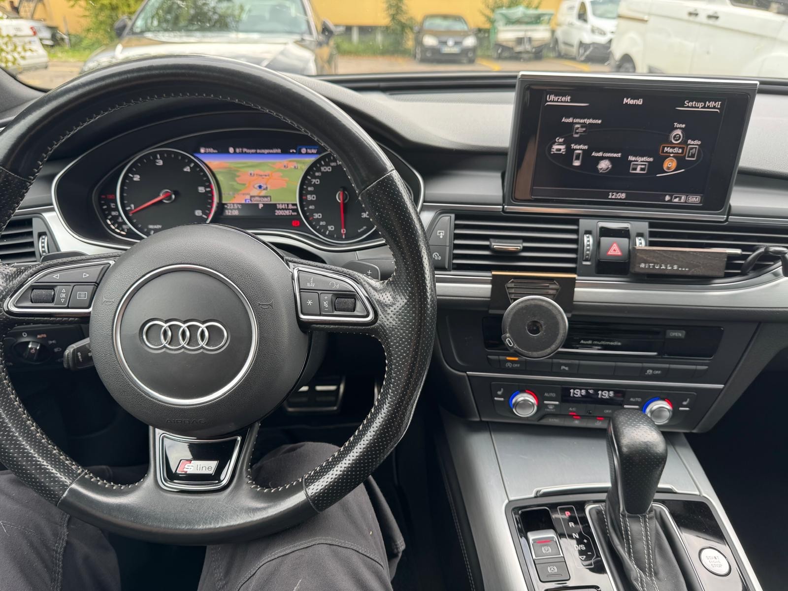 AUDI A6 Avant 2.0 TDI quattro S-tronic-image-6