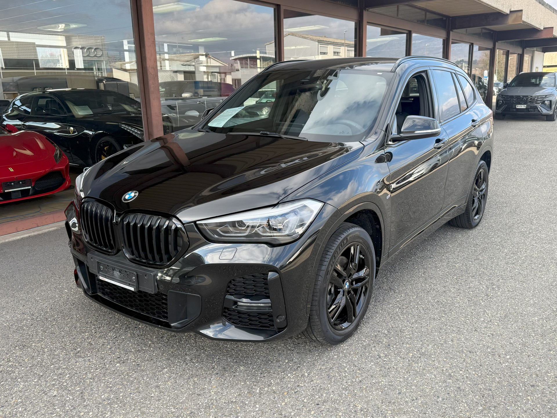 BMW X1 F48 18i sDrive-image-1