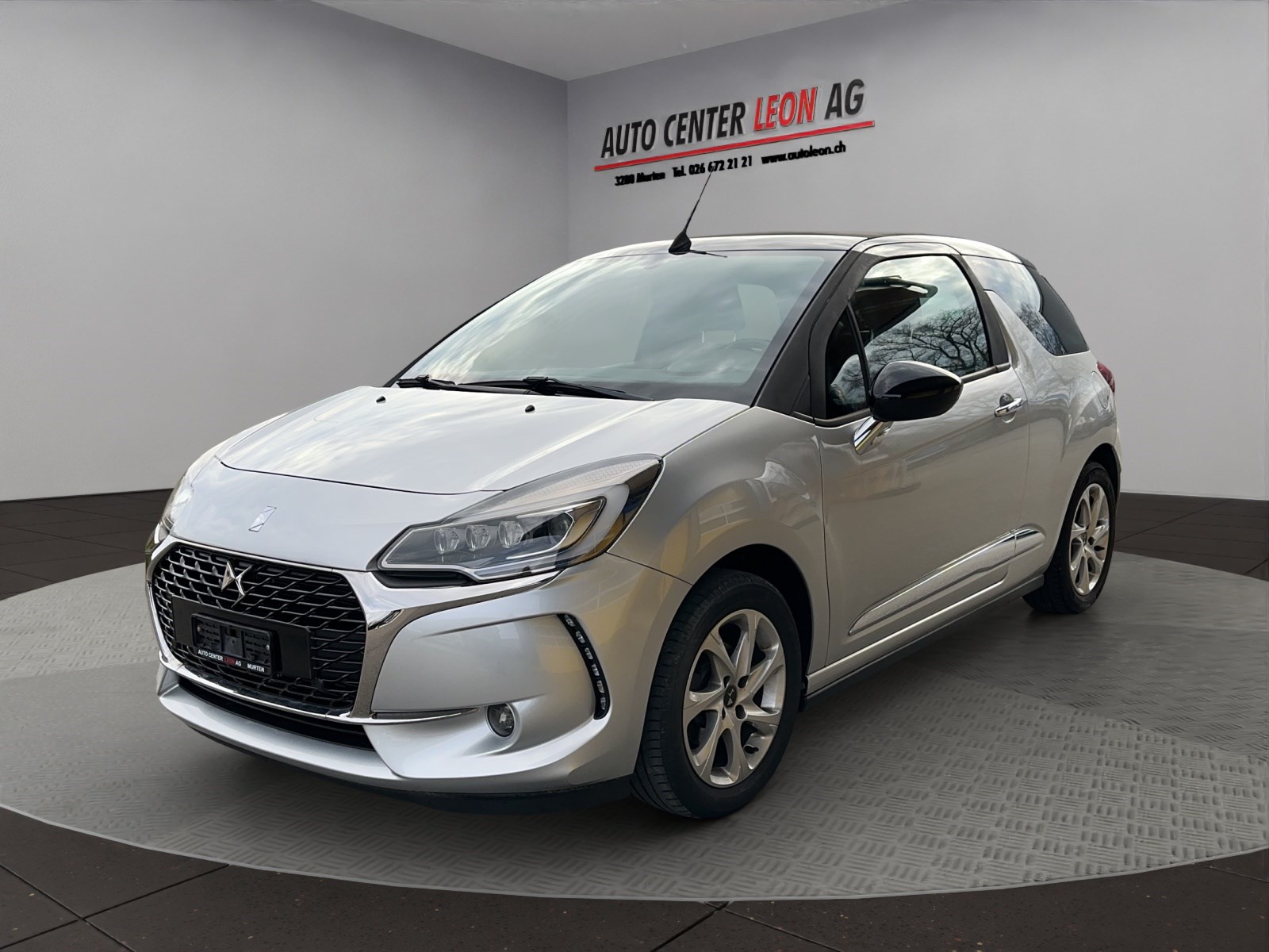 DS AUTOMOBILES DS 3 Cabrio 1.2 PureTech SO Chic-showroom-element-1