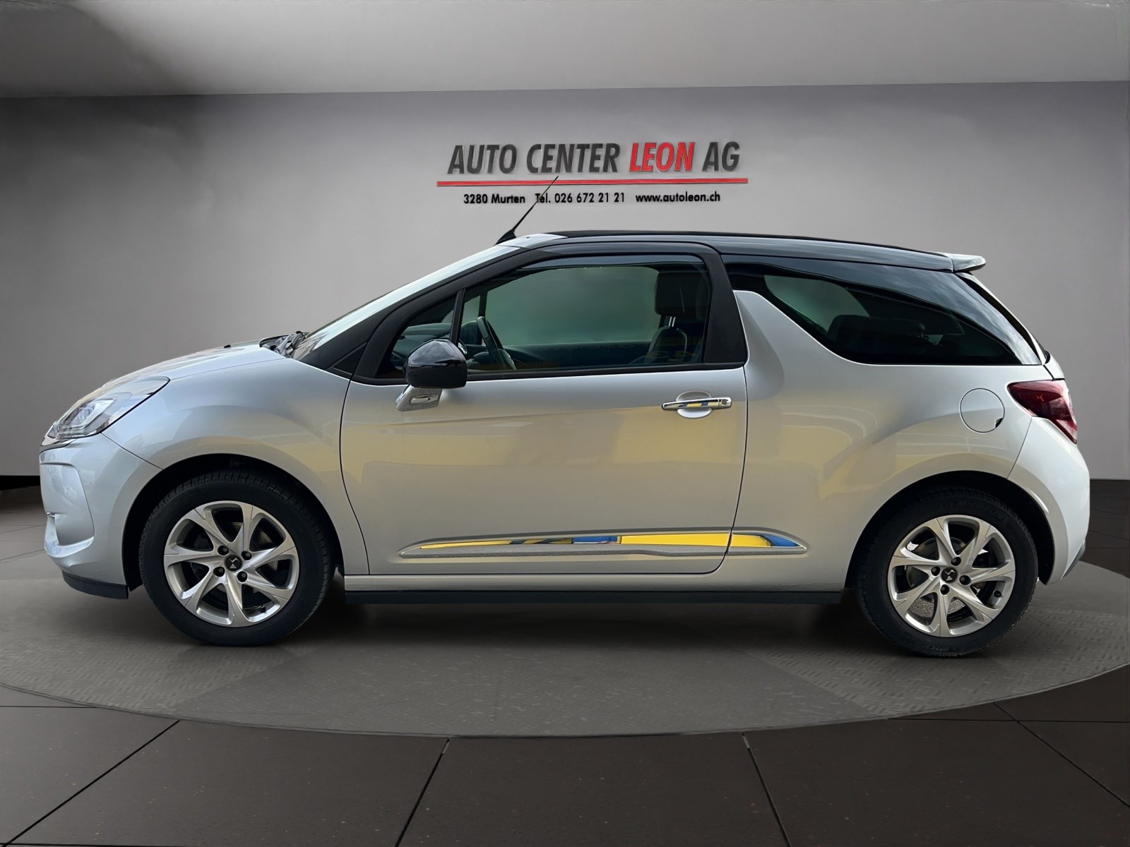 DS AUTOMOBILES DS 3 Cabrio 1.2 PureTech SO Chic-showroom-element-2
