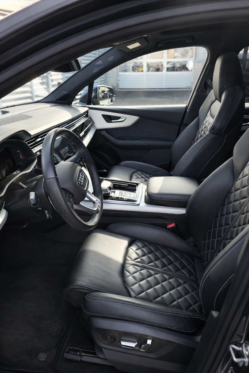 AUDI ABT Q7 50 TDI quattro S Line tiptronic-image-7