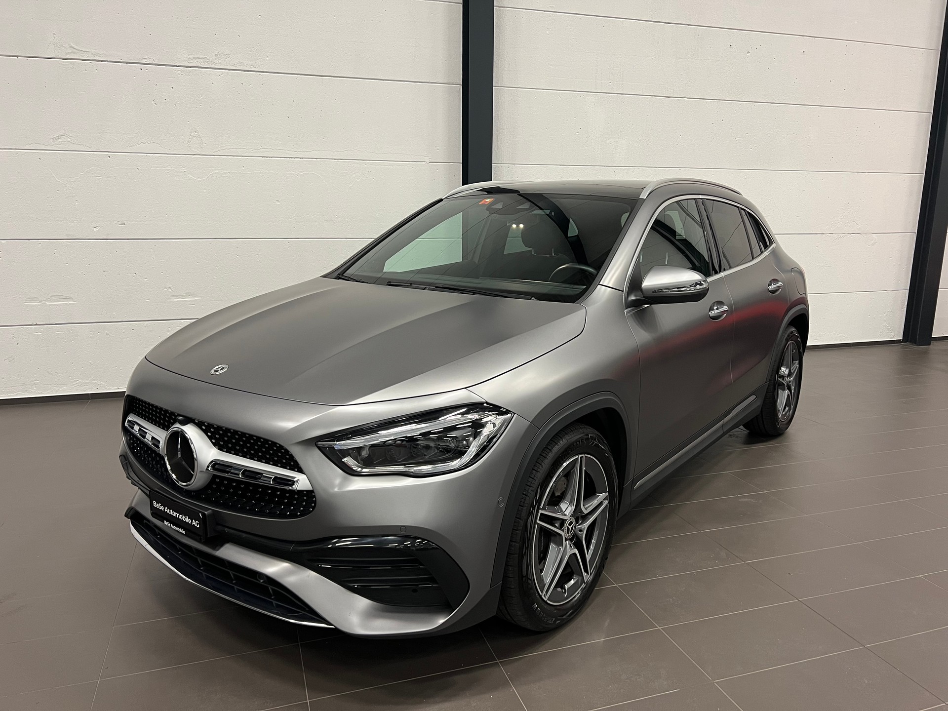 MERCEDES-BENZ GLA 200 4Matic AMG Line 8G-DCT