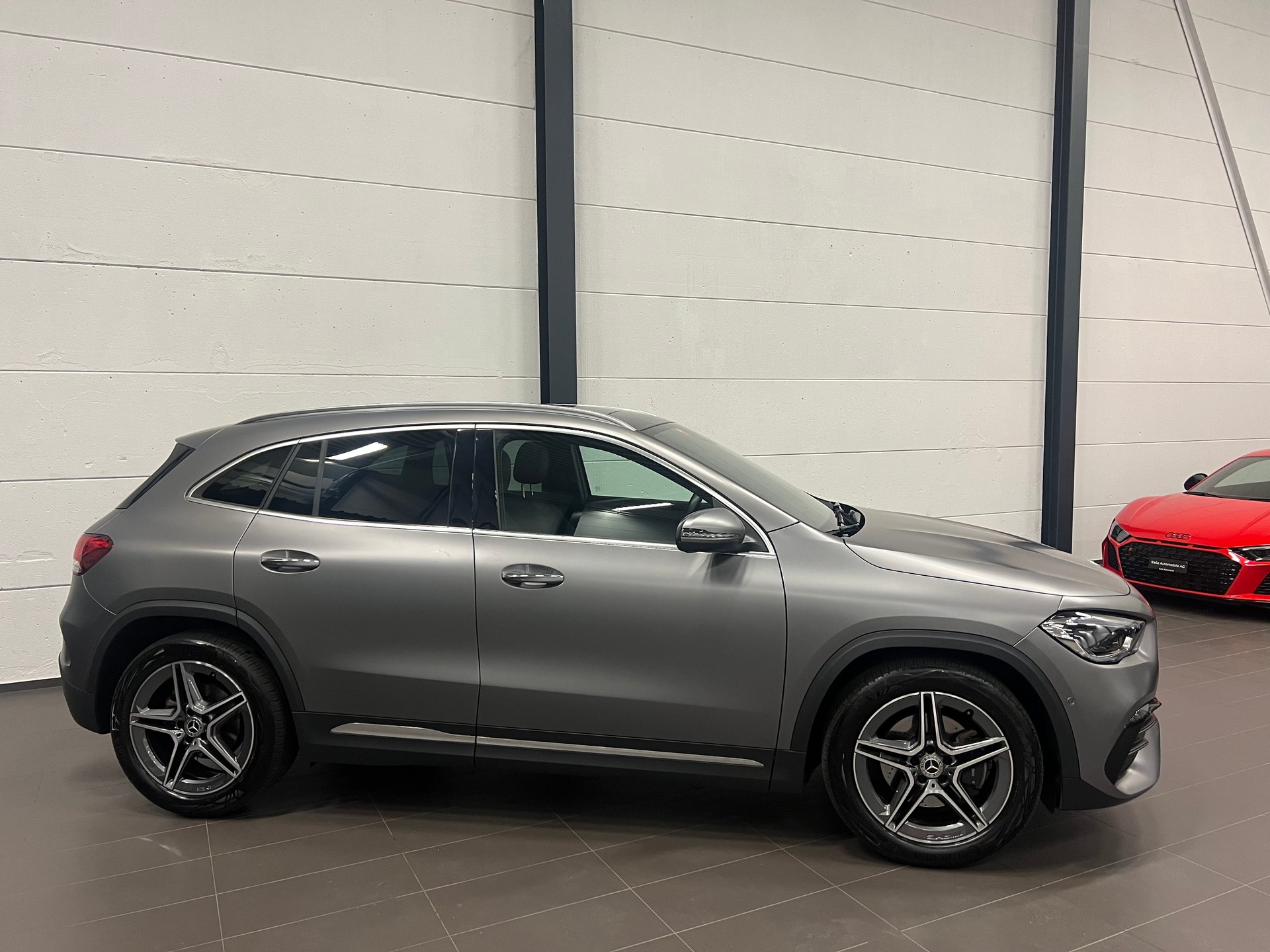 MERCEDES-BENZ GLA 200 4Matic AMG Line 8G-DCT-image-5