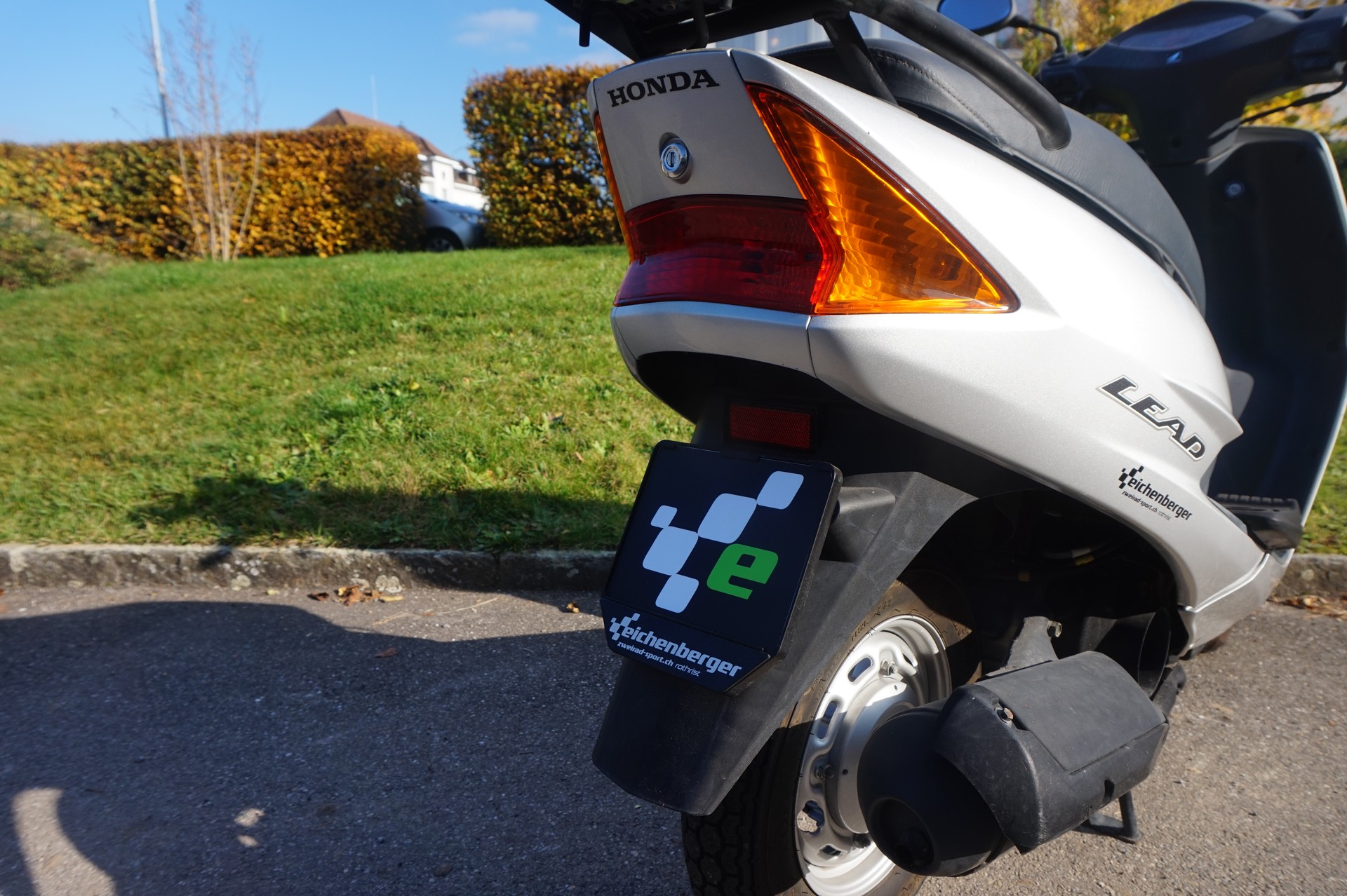 HONDA SCV 100 Lead mit Top Case-image-6