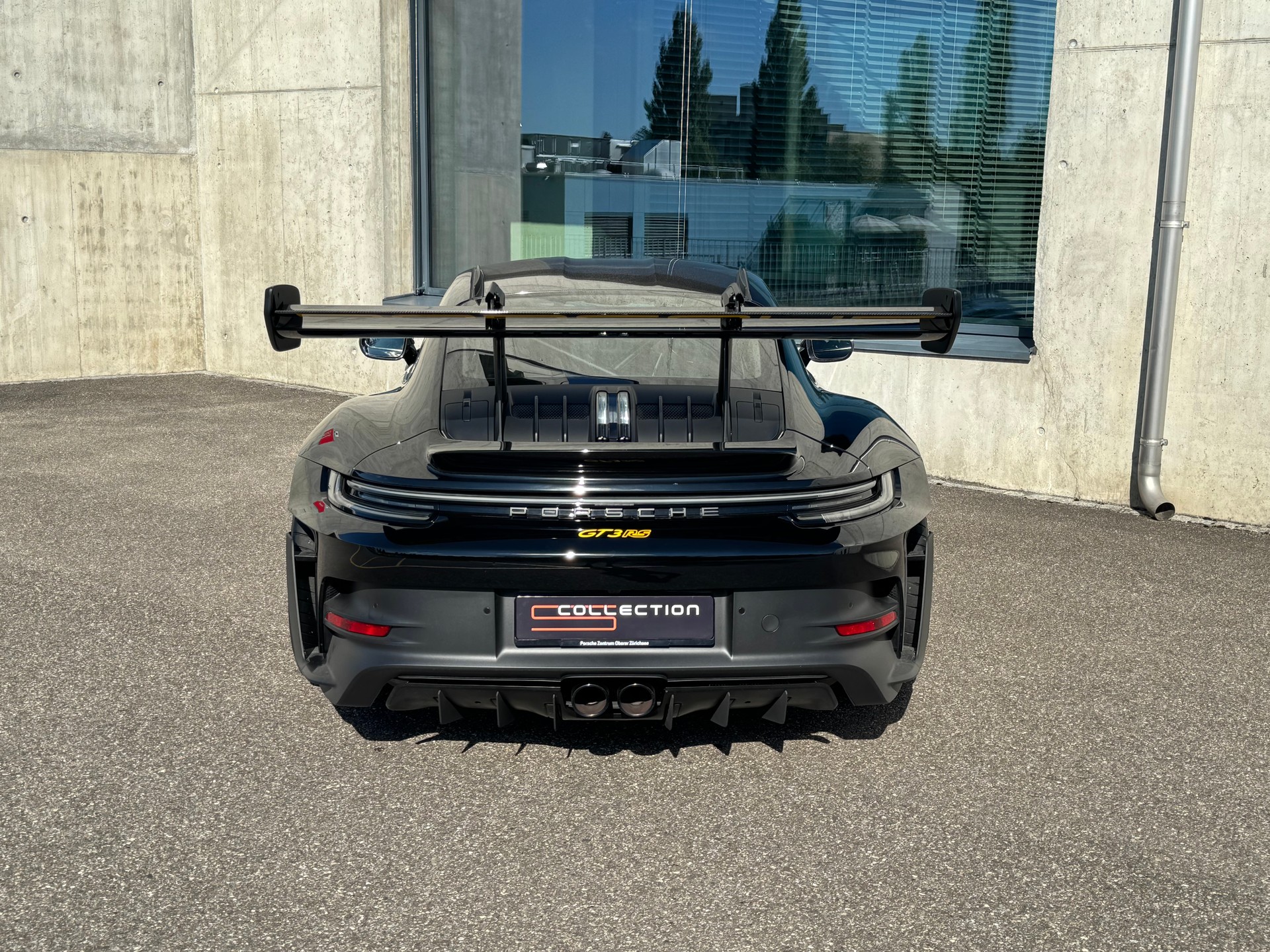 PORSCHE 911 GT3 RS-image-3