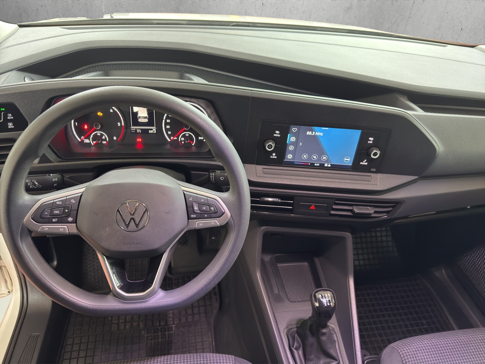 VW Caddy Cargo 2.0TDI 4Motion-image-5