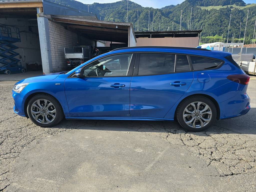 FORD Focus 1.0 MHEV ST-Line Vignale Automat-image-1