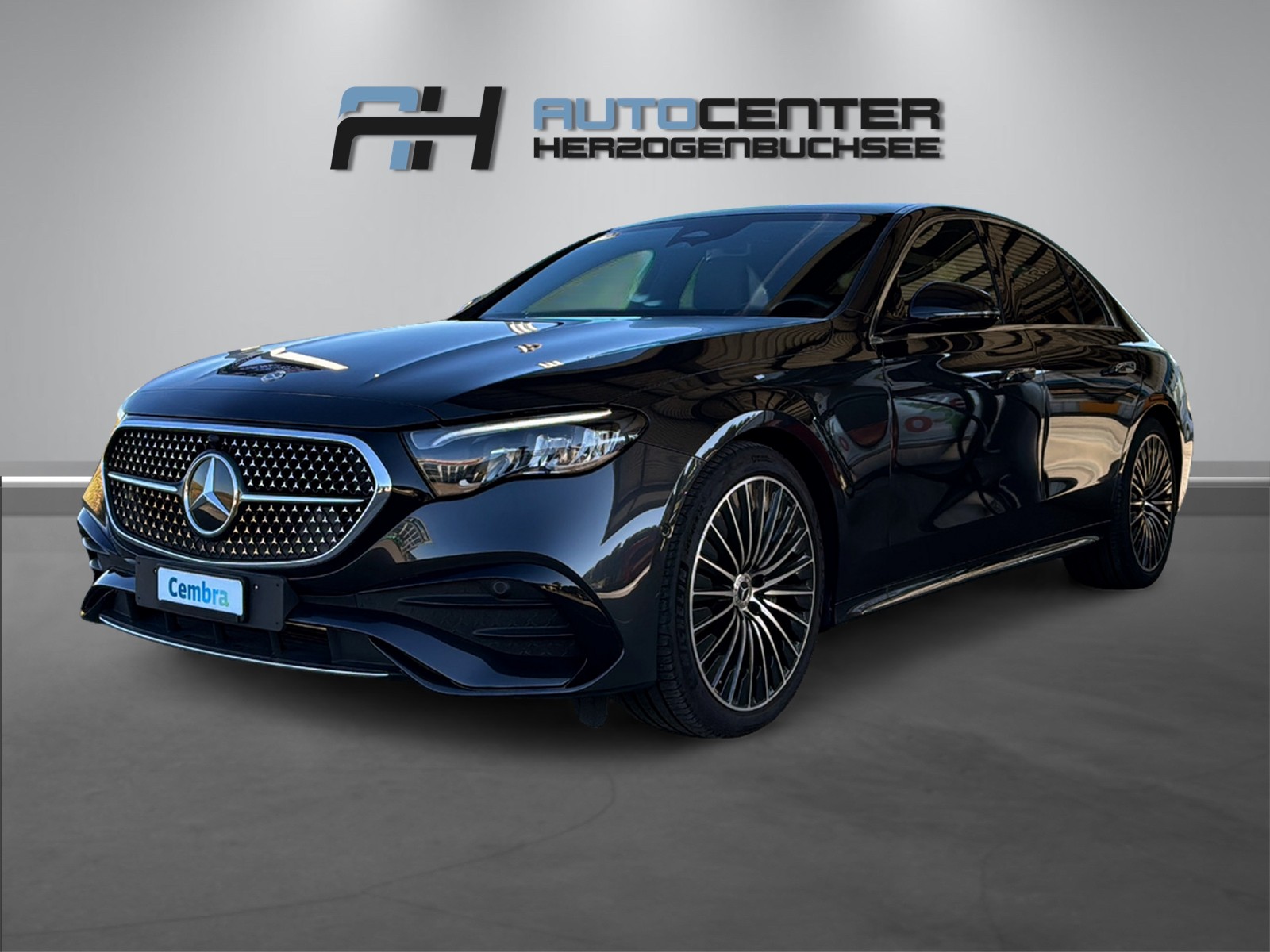 MERCEDES-BENZ E 220 d 4Matic 9G-Tronic-showroom-element-2