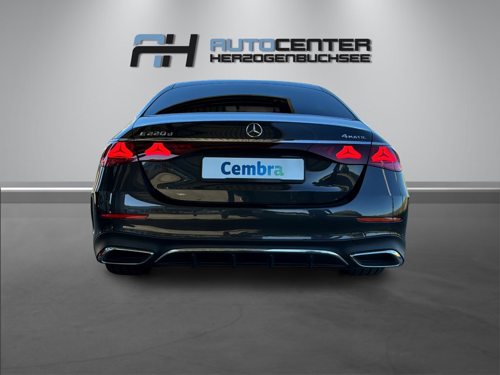 MERCEDES-BENZ E 220 d 4Matic 9G-Tronic-image-4