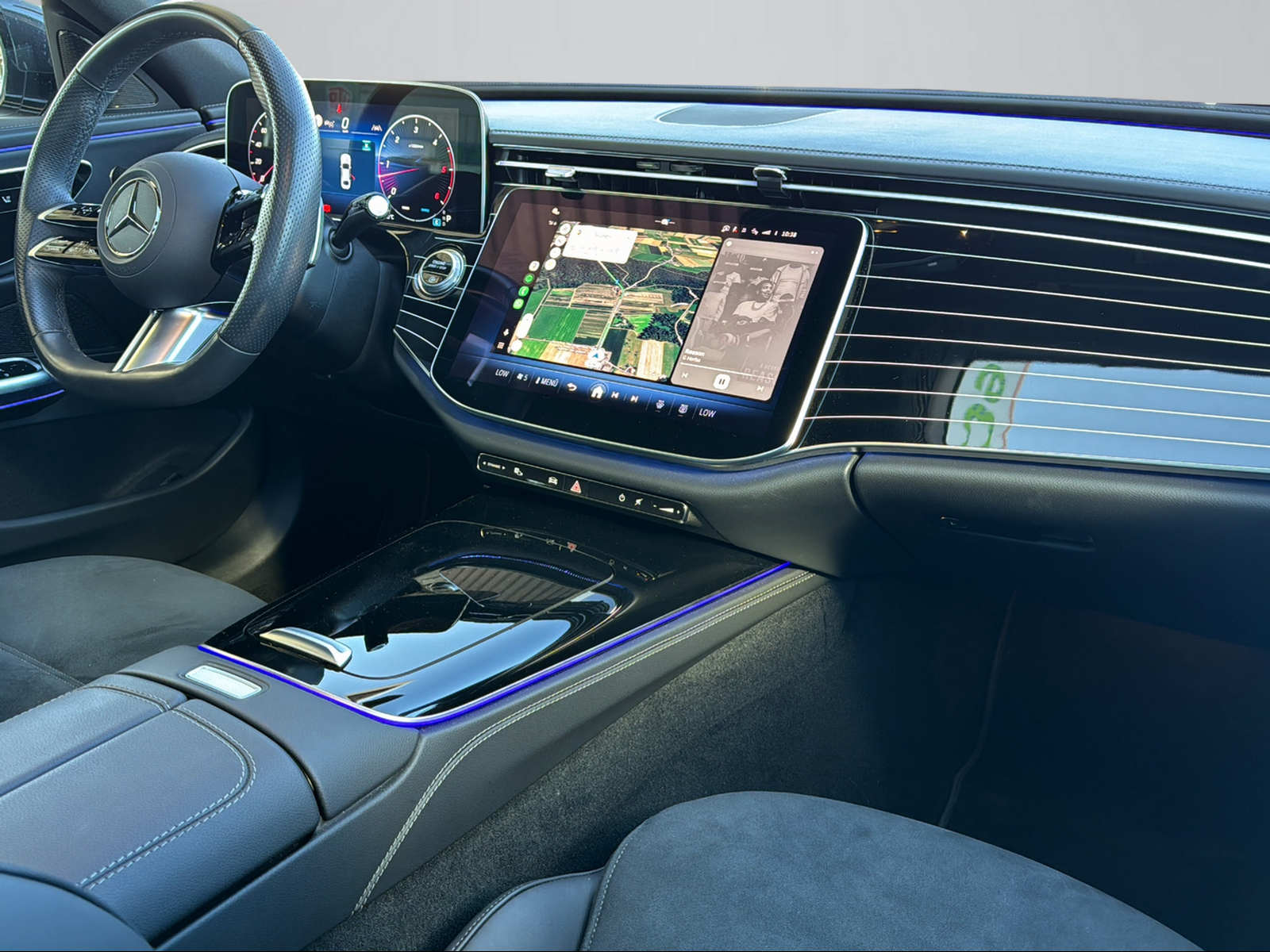 MERCEDES-BENZ E 220 d 4Matic 9G-Tronic-image-8
