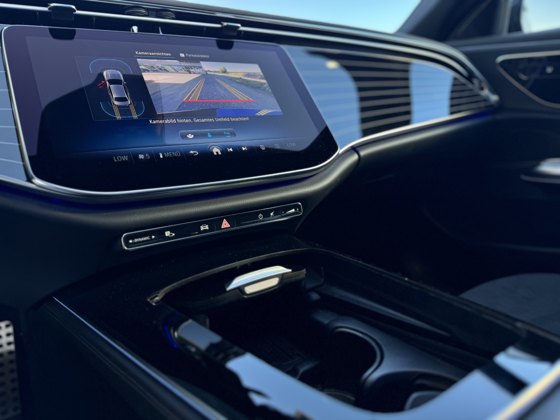 MERCEDES-BENZ E 220 d 4Matic 9G-Tronic-image-14