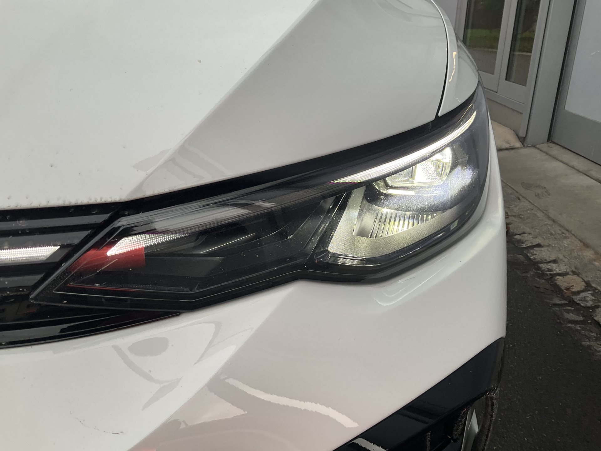 VW Golf R 2.0 TSI 333 PS 4Motion R Black Edition *** AKRAPOVIC ABGAS ***-image-6