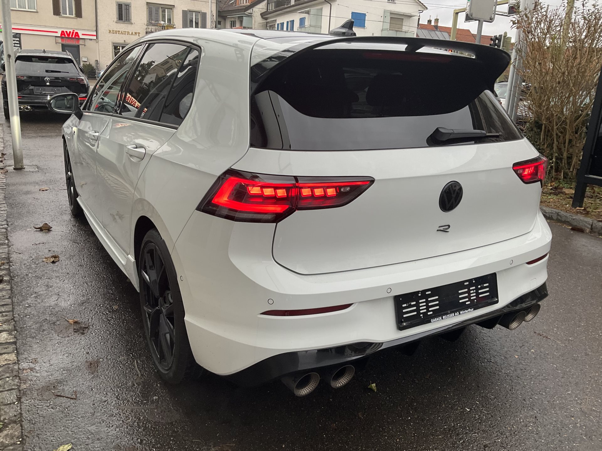 VW Golf R 2.0 TSI 333 PS 4Motion R Black Edition *** AKRAPOVIC ABGAS ***-image-5