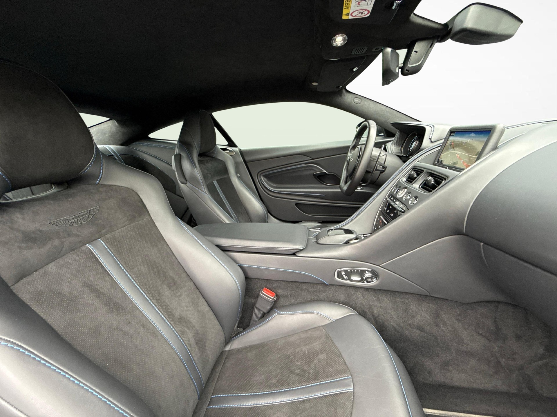 ASTON MARTIN DB11 Coupé 4.0 V8 Bi-Turbo-image-10