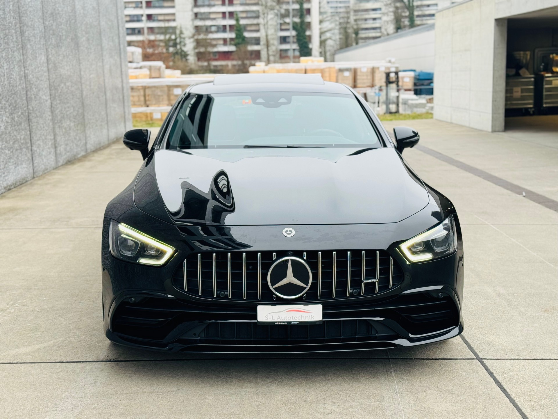 MERCEDES-BENZ AMG GT 4 43 4Matic+ Speedshift TCT-showroom-element-1