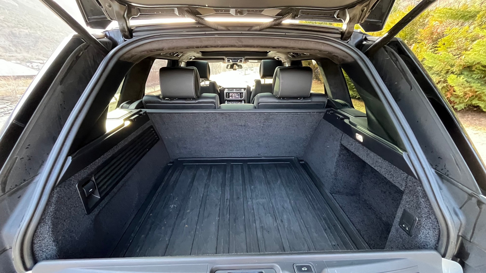 LAND ROVER Range Rover 4.4 SDV8 Autobiography Automatic-image-10
