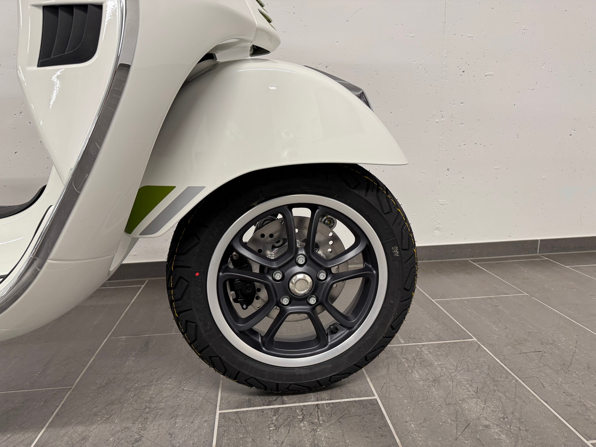 PIAGGIO GTS 310 Super Tech E5+-image-11