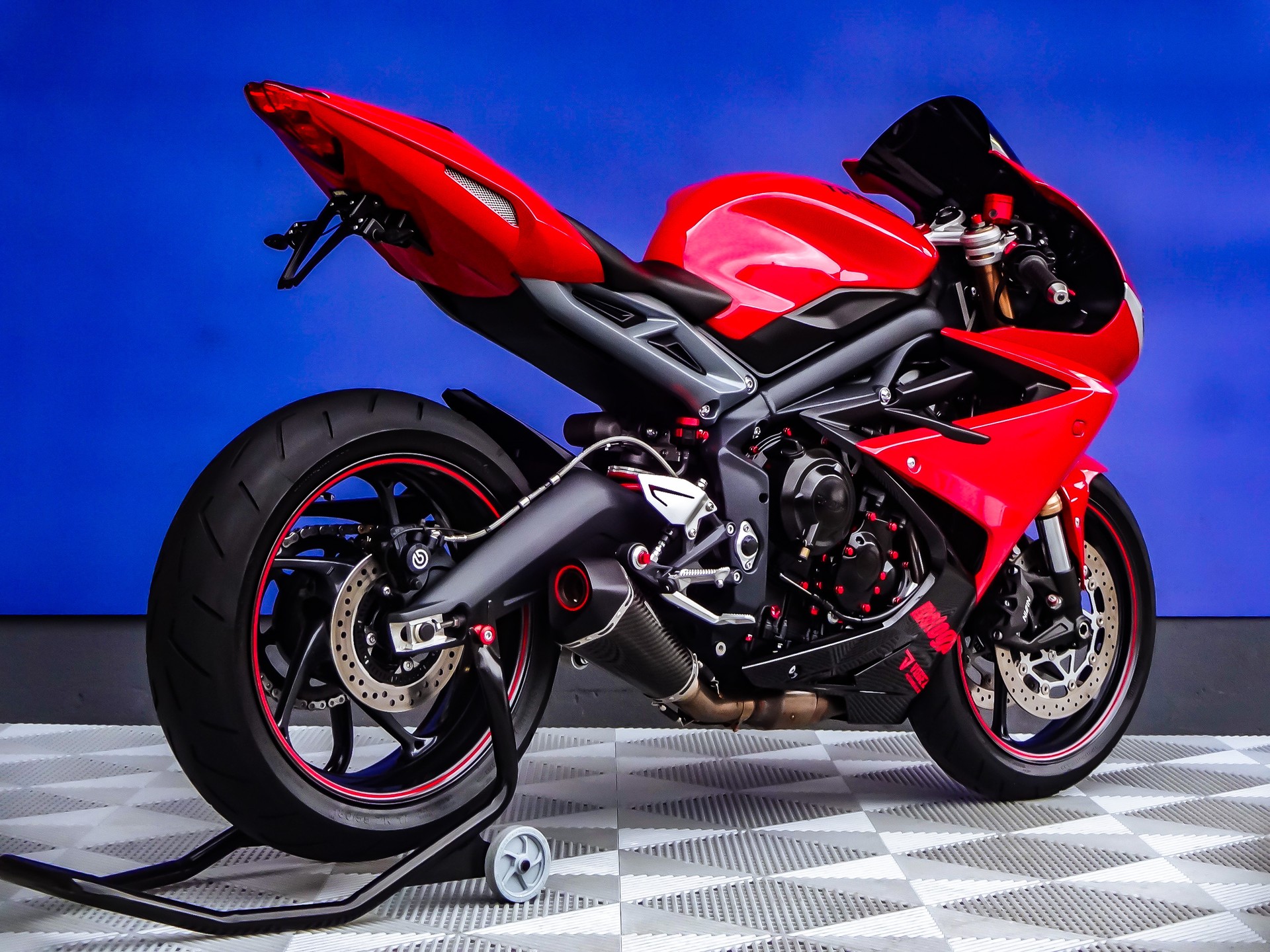 TRIUMPH Daytona 675 ABS (25kW)-image-7
