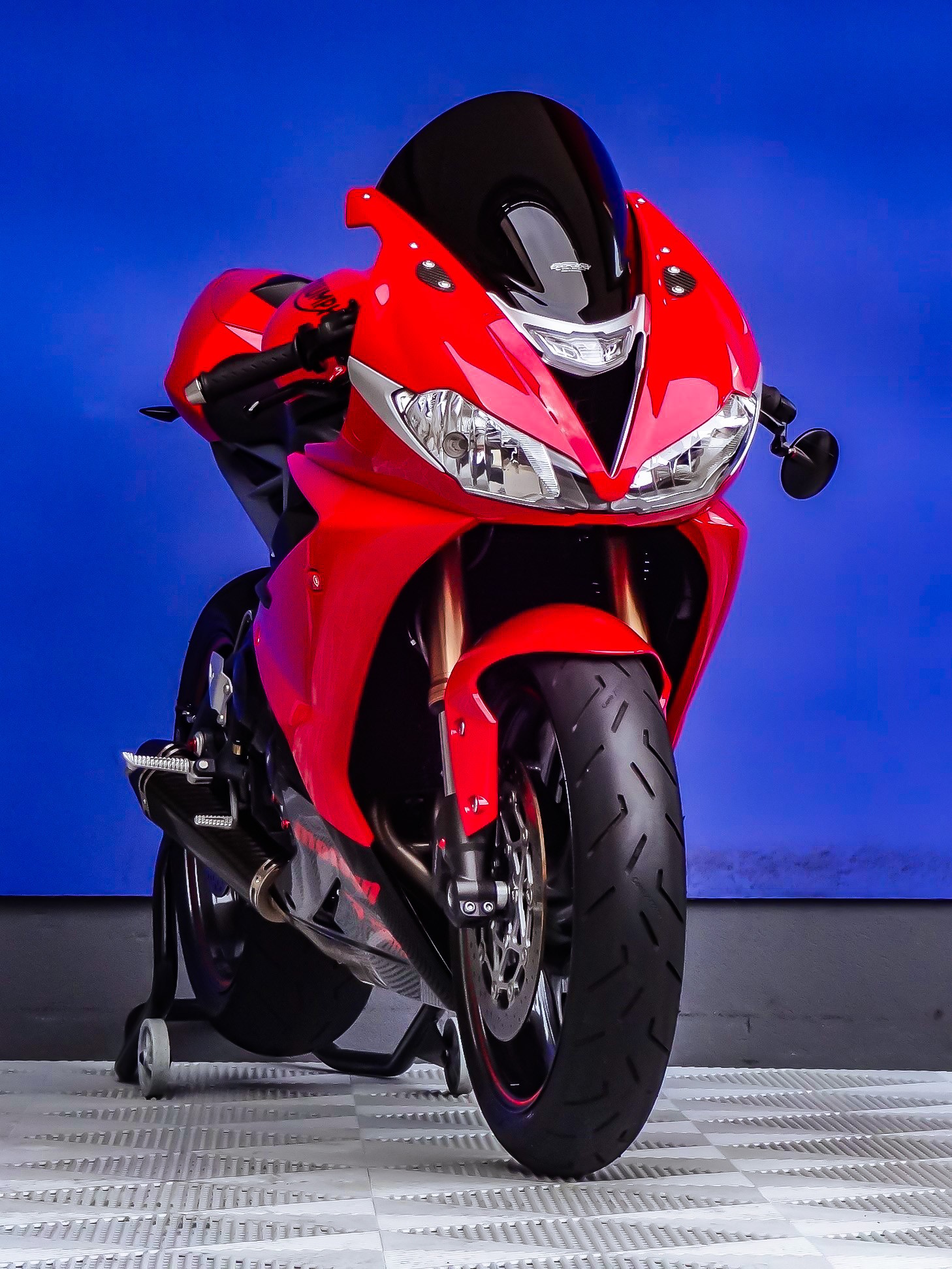 TRIUMPH Daytona 675 ABS (25kW)-image-2