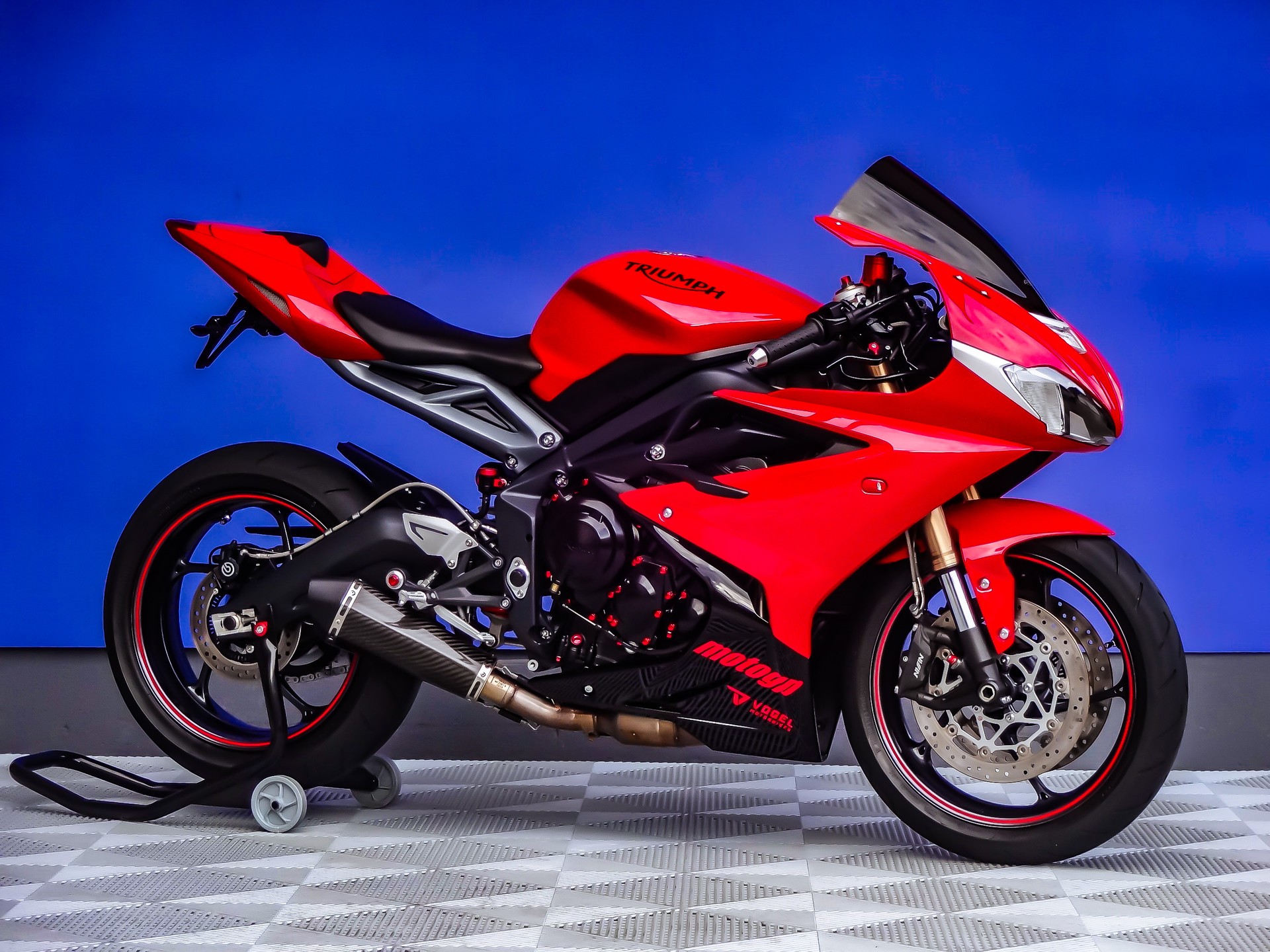 TRIUMPH Daytona 675 ABS (25kW)-image-1