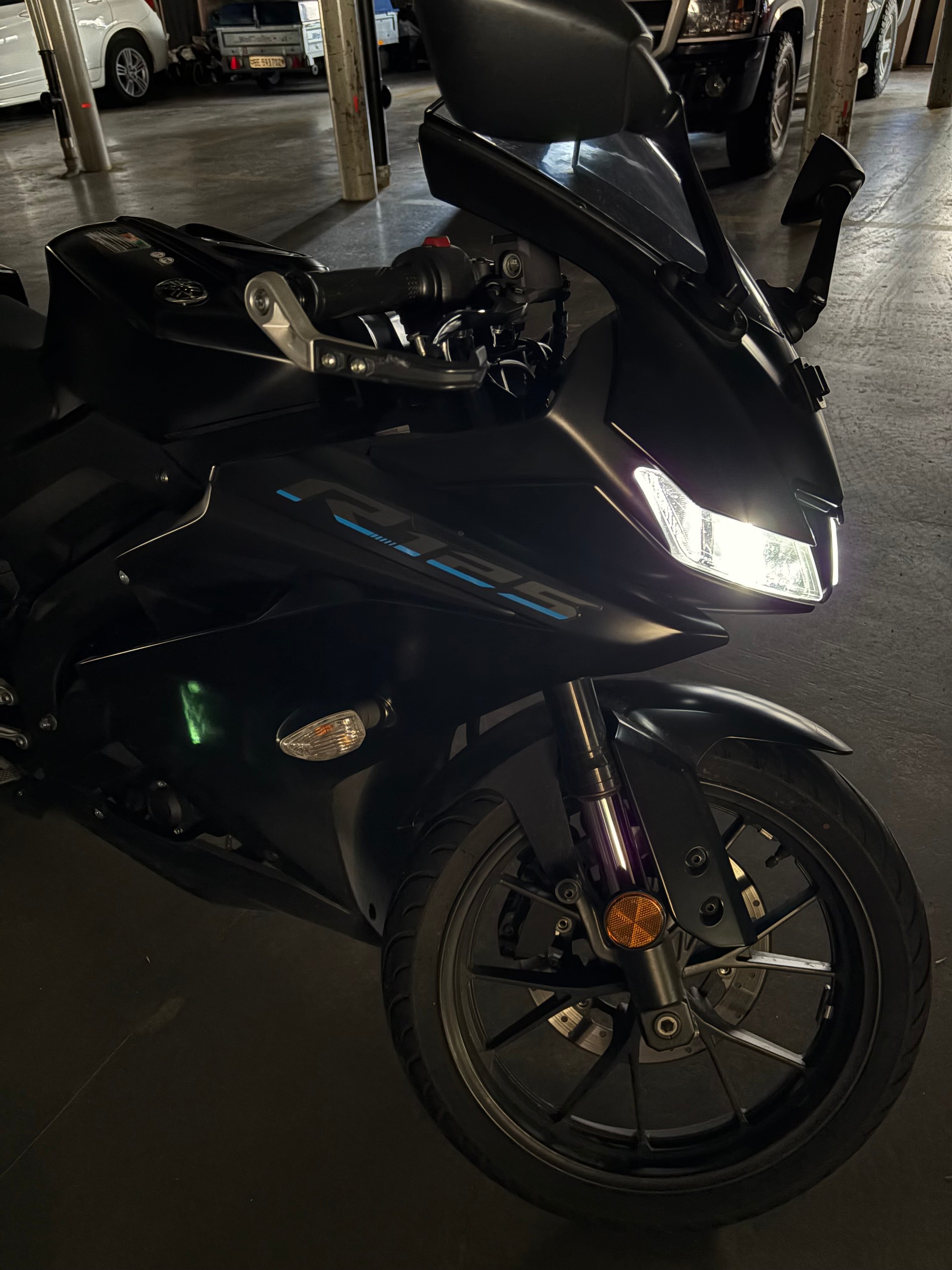 YAMAHA R 125-image-4