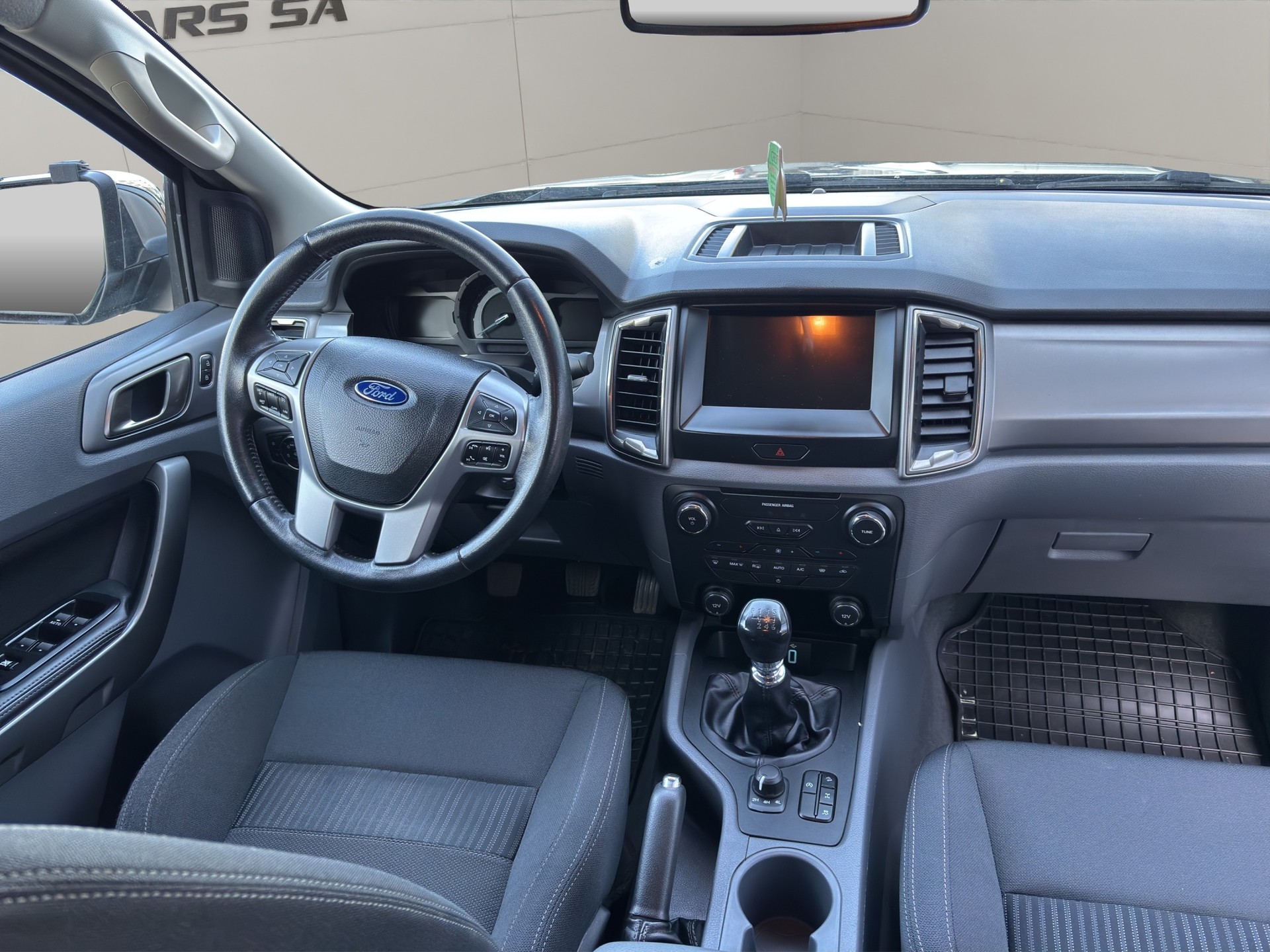 FORD Ranger XLT 2.2 TDCi 4x4-image-11