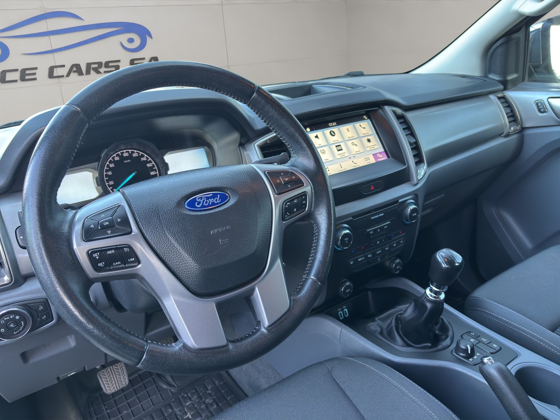 FORD Ranger XLT 2.2 TDCi 4x4-image-10