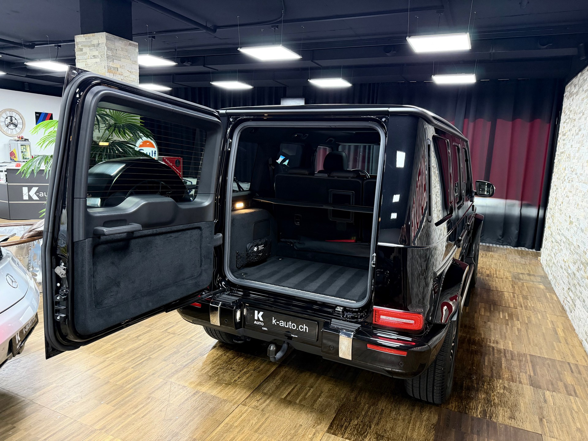 MERCEDES-BENZ G 350 d AMG Line 9G-Tronic-image-27