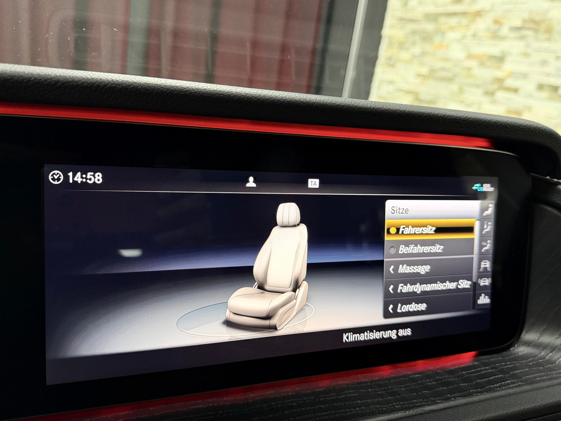 MERCEDES-BENZ G 350 d AMG Line 9G-Tronic-image-18