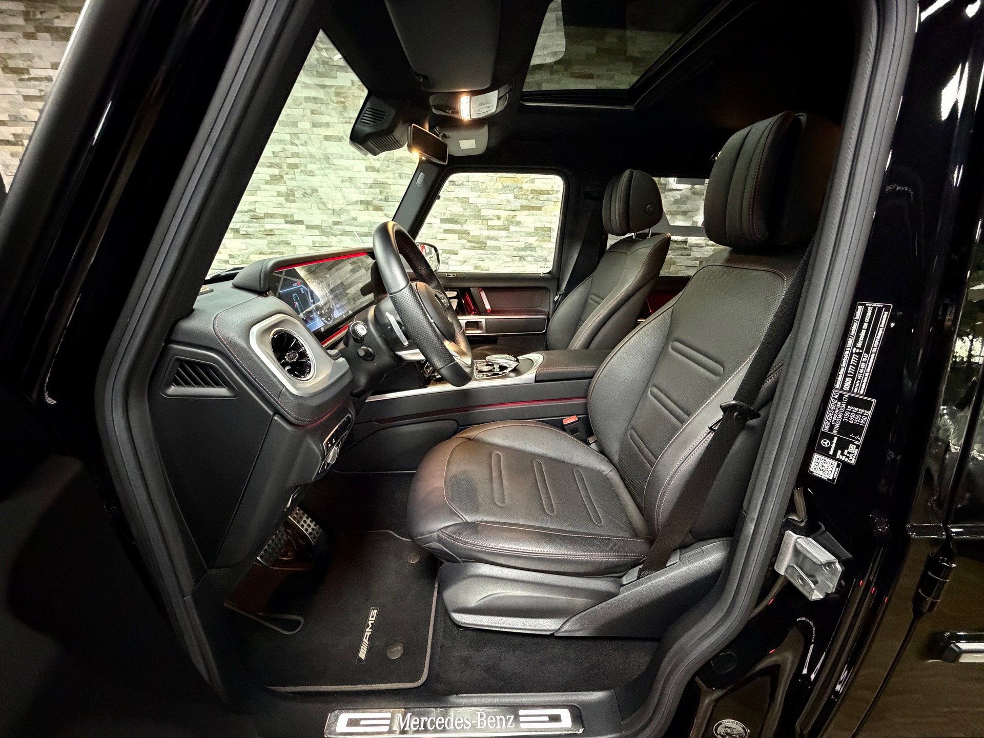 MERCEDES-BENZ G 350 d AMG Line 9G-Tronic-image-12