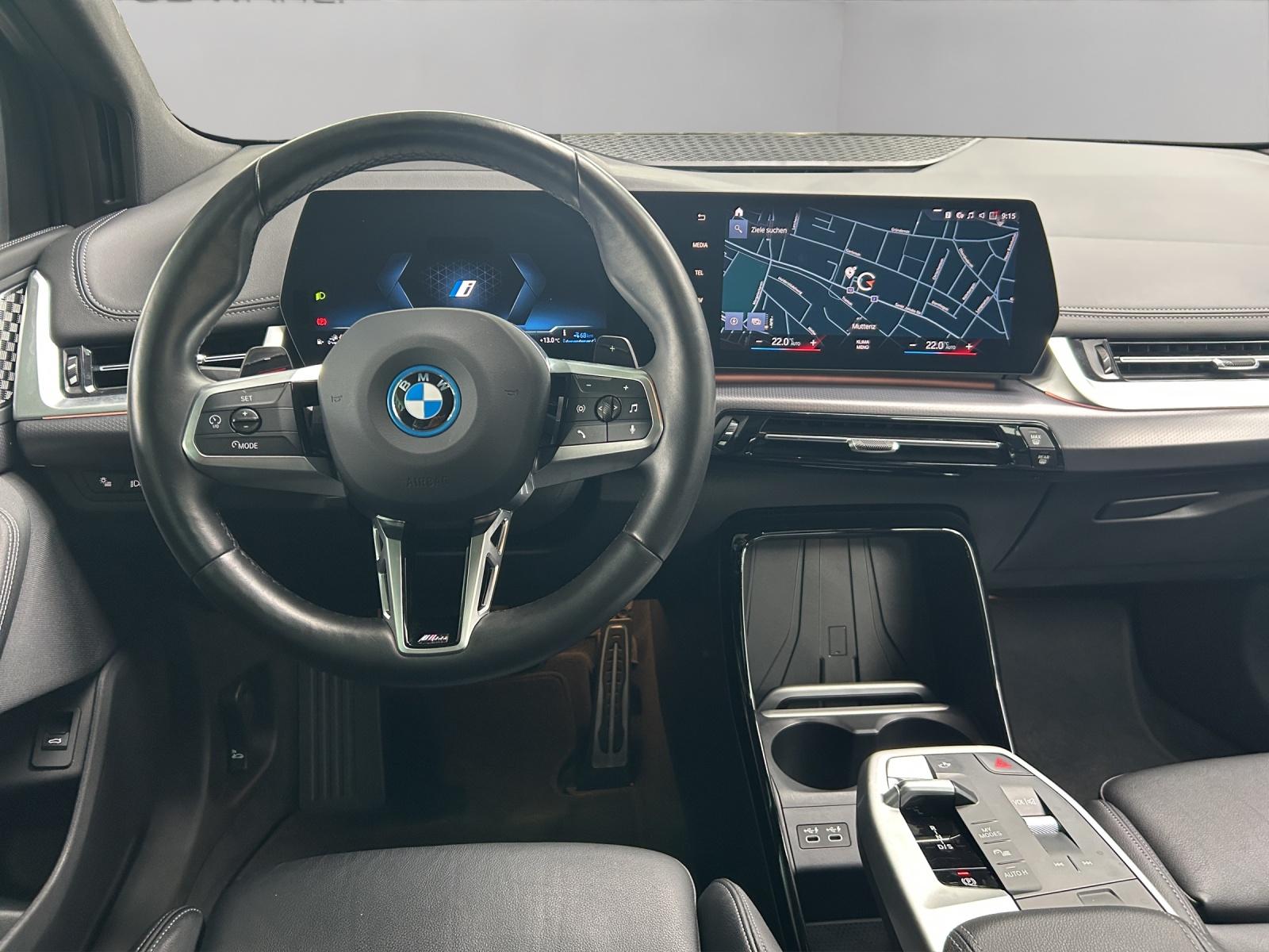 BMW 230e xDrive paddles Active Tourer-image-6