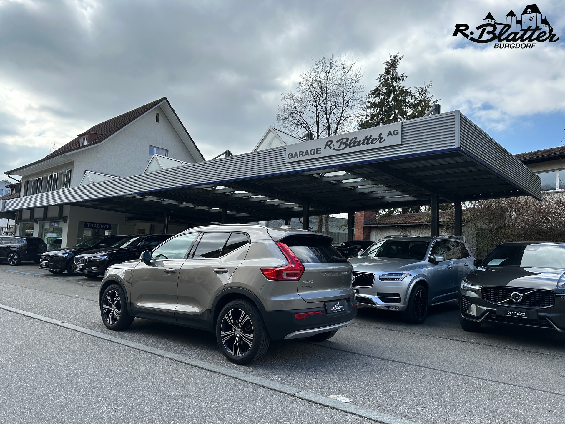 VOLVO XC40 T5 TwE Inscription DCT-showroom-element-3