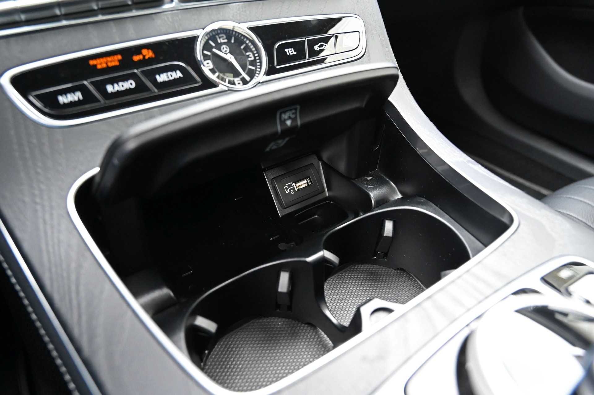MERCEDES-BENZ CLS 450 4Matic AMG Line 9G-Tronic-image-13