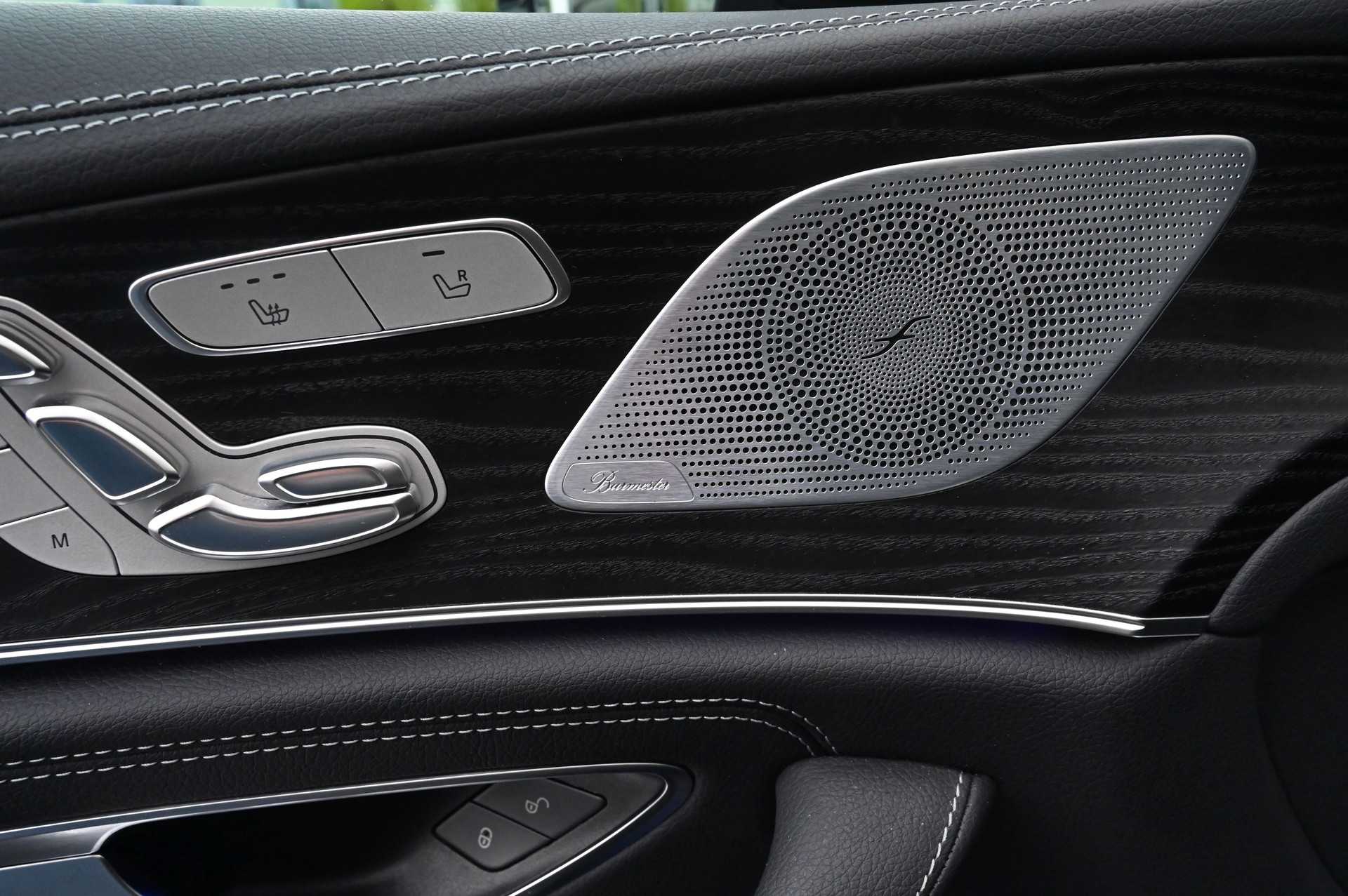 MERCEDES-BENZ CLS 450 4Matic AMG Line 9G-Tronic-image-11