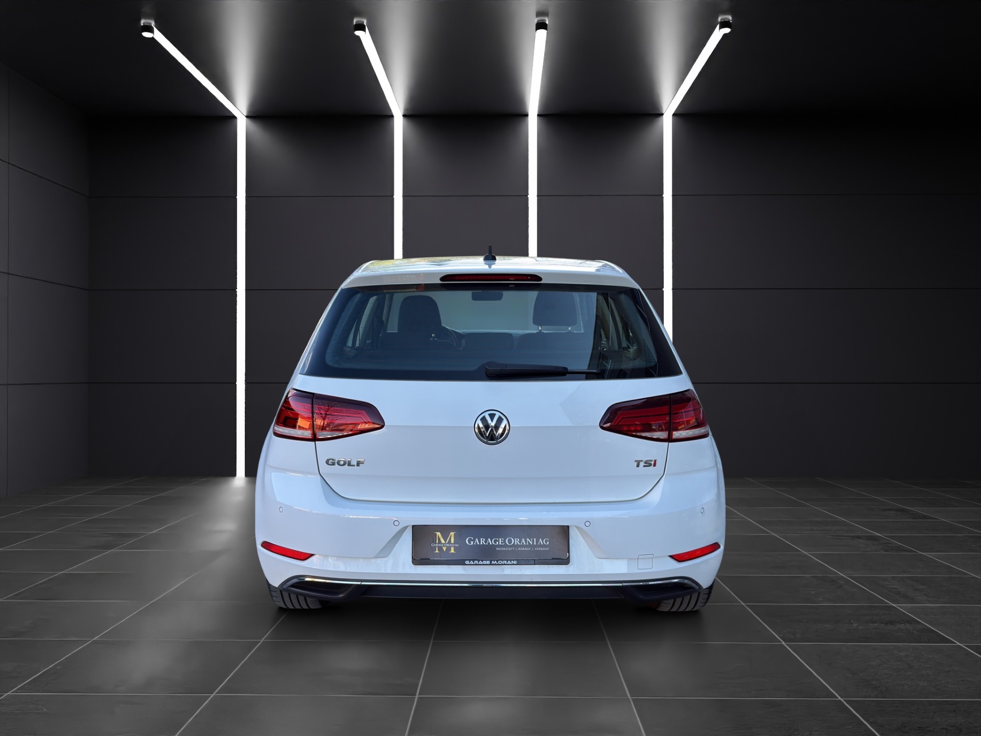 VW Golf 7 Facelift 1.4 TSI-showroom-element-3