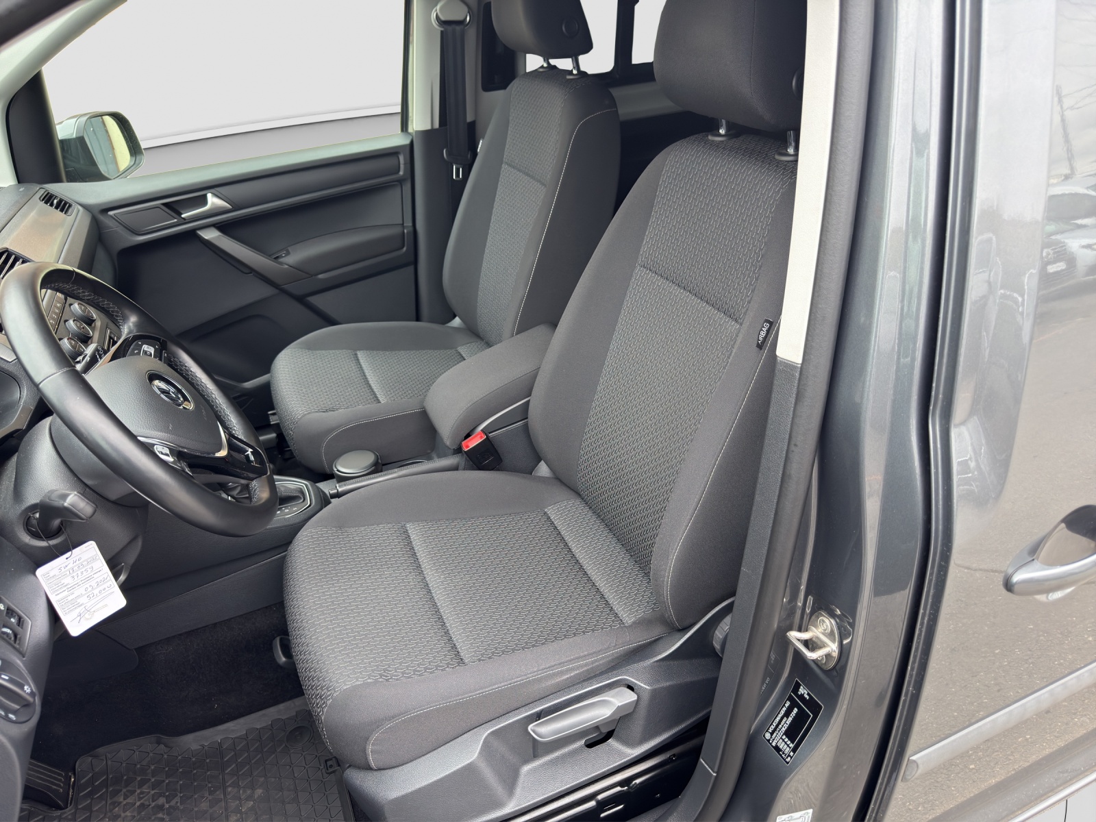 VW Caddy 1.4 TSI Trendline-image-6