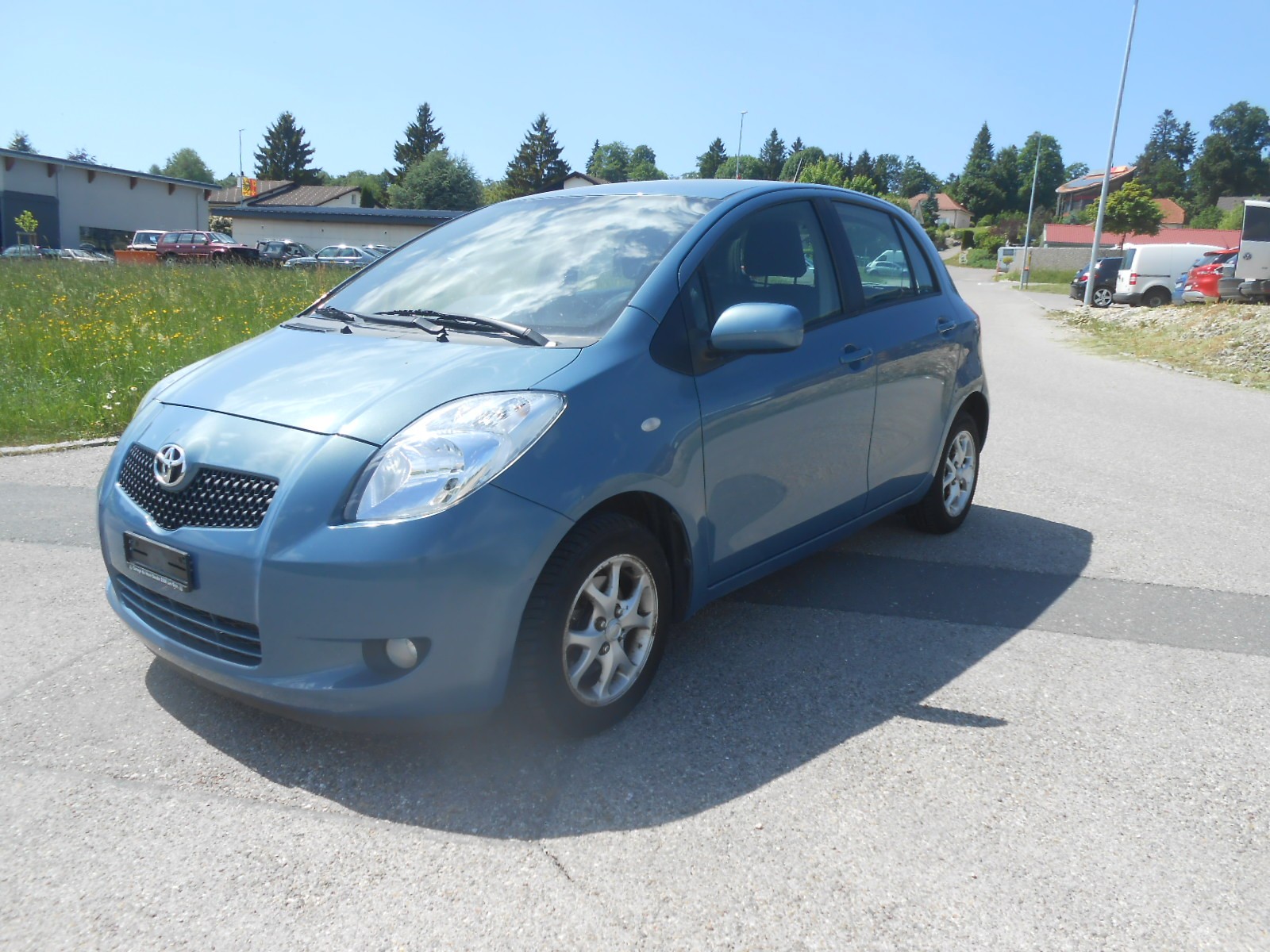 TOYOTA Yaris 1.3 Linea Sol